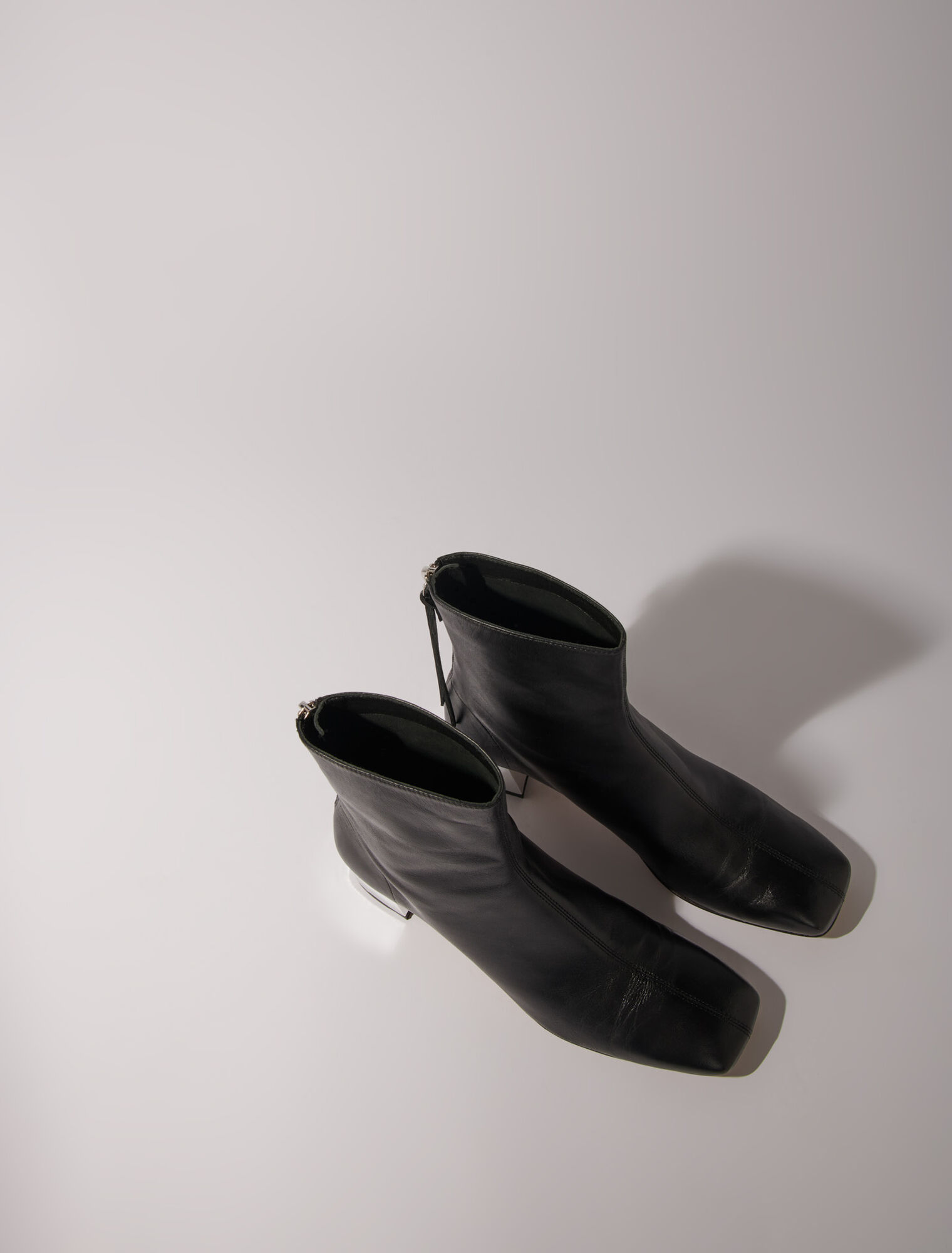 Botines de piel con punta cuadrada