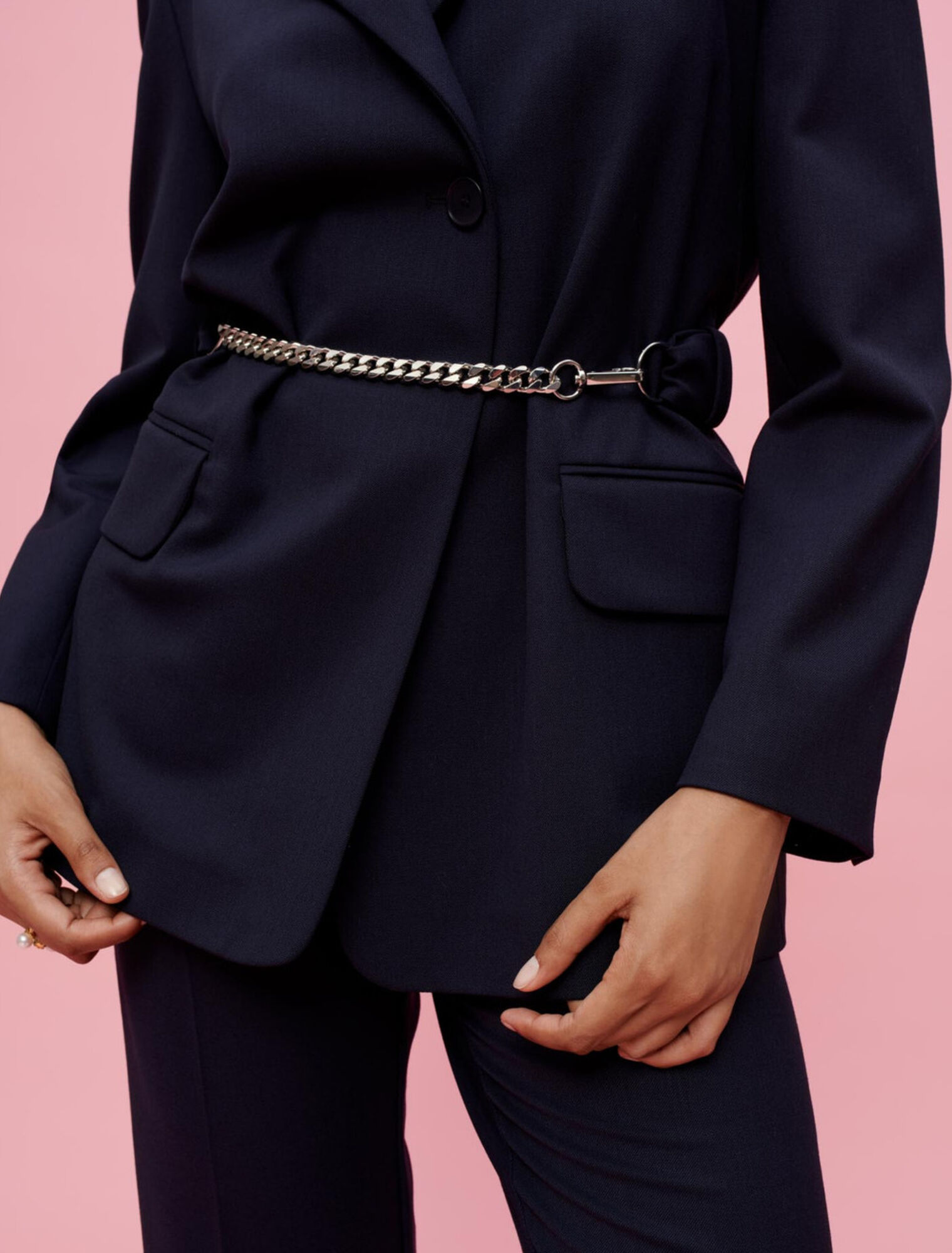 Chaqueta de traje con cadena