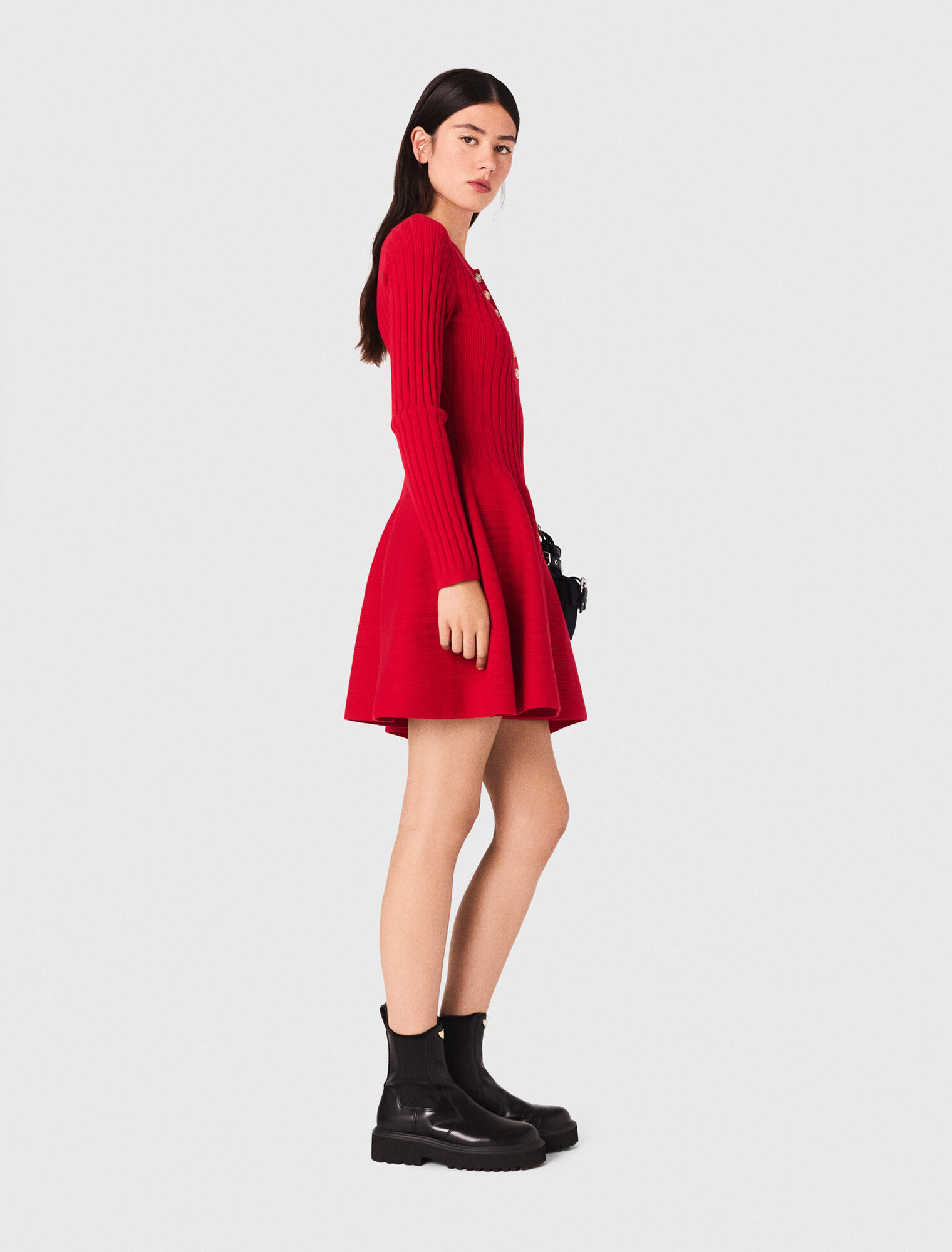 Vestido de punto con falda evasé