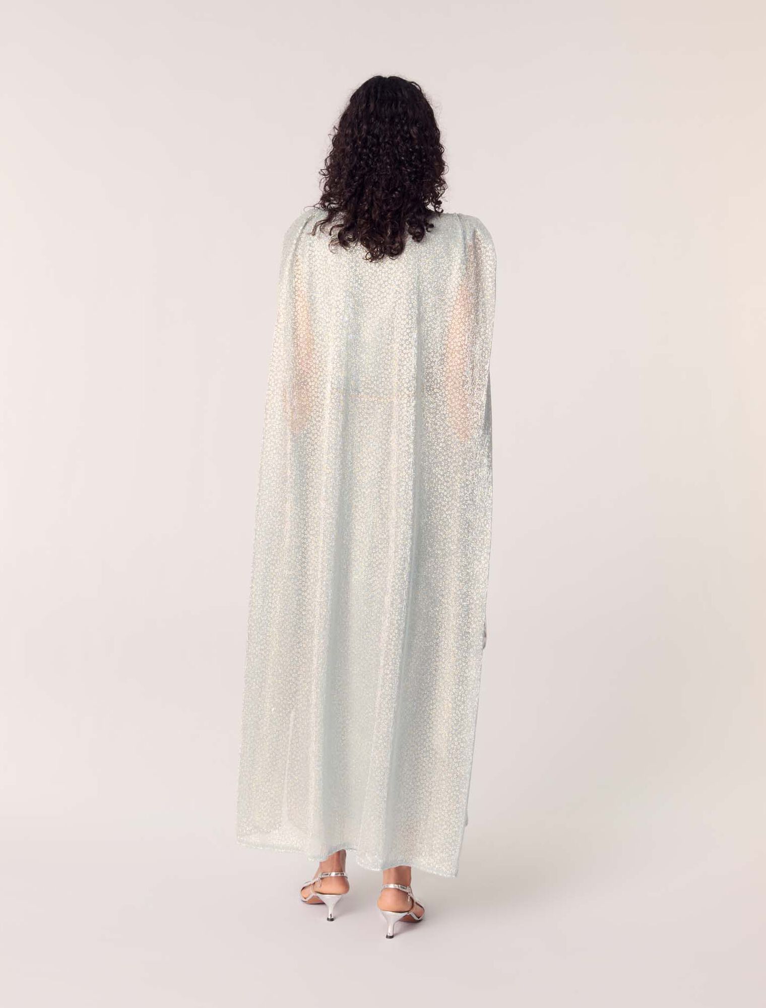 Vestido largo con capa de lurex