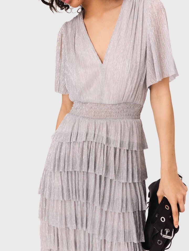 Vestido midi con volantes metálico