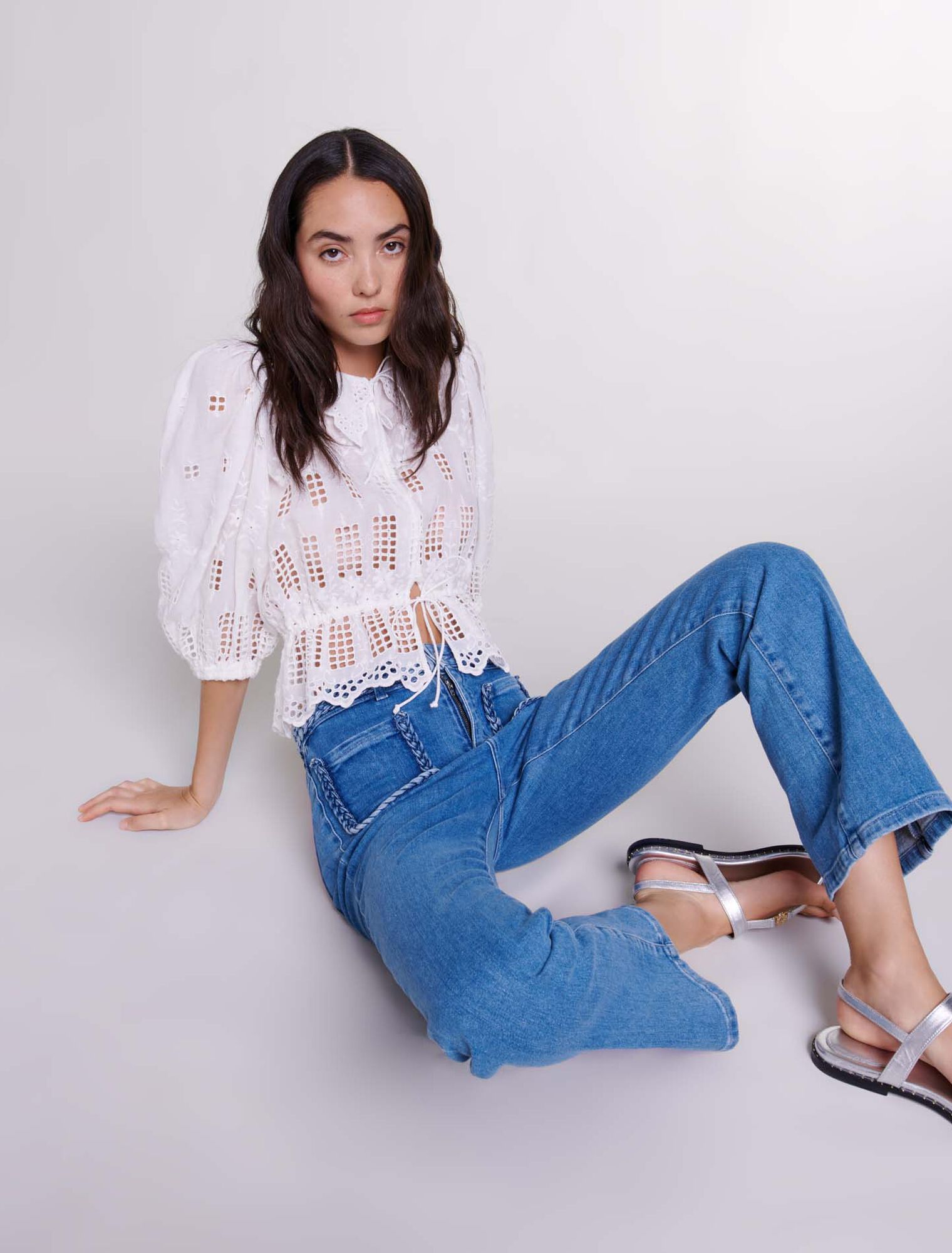 Blusa de ramio bordada