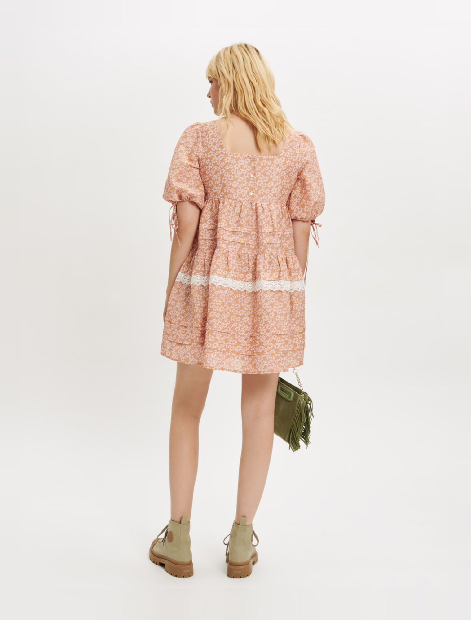 Vestido estampado con trenzas de encaje