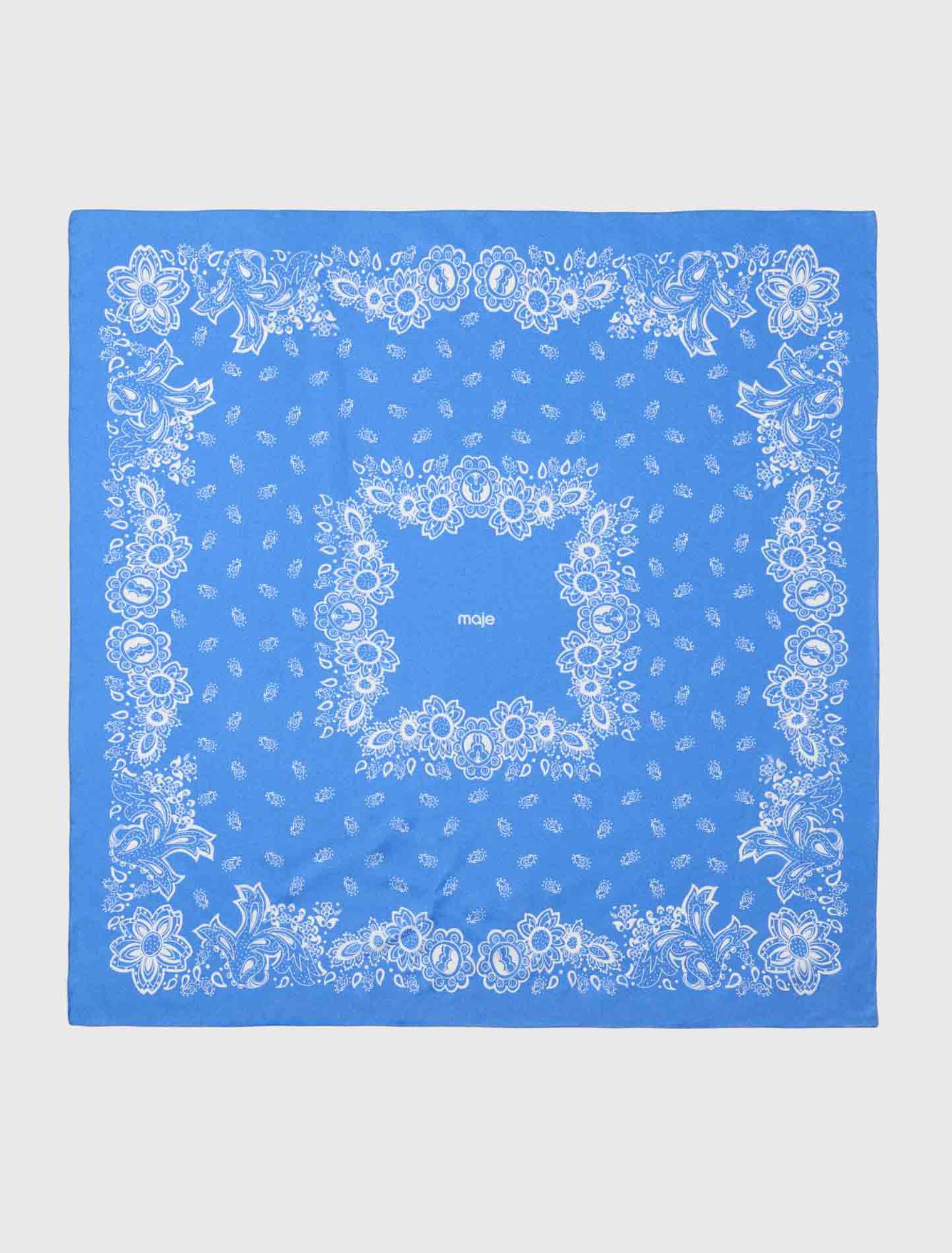 Pa&ntilde;uelo de seda estampado bandana