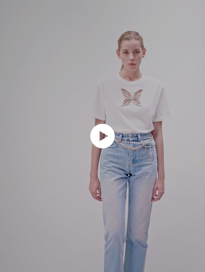 Camiseta con brillantes