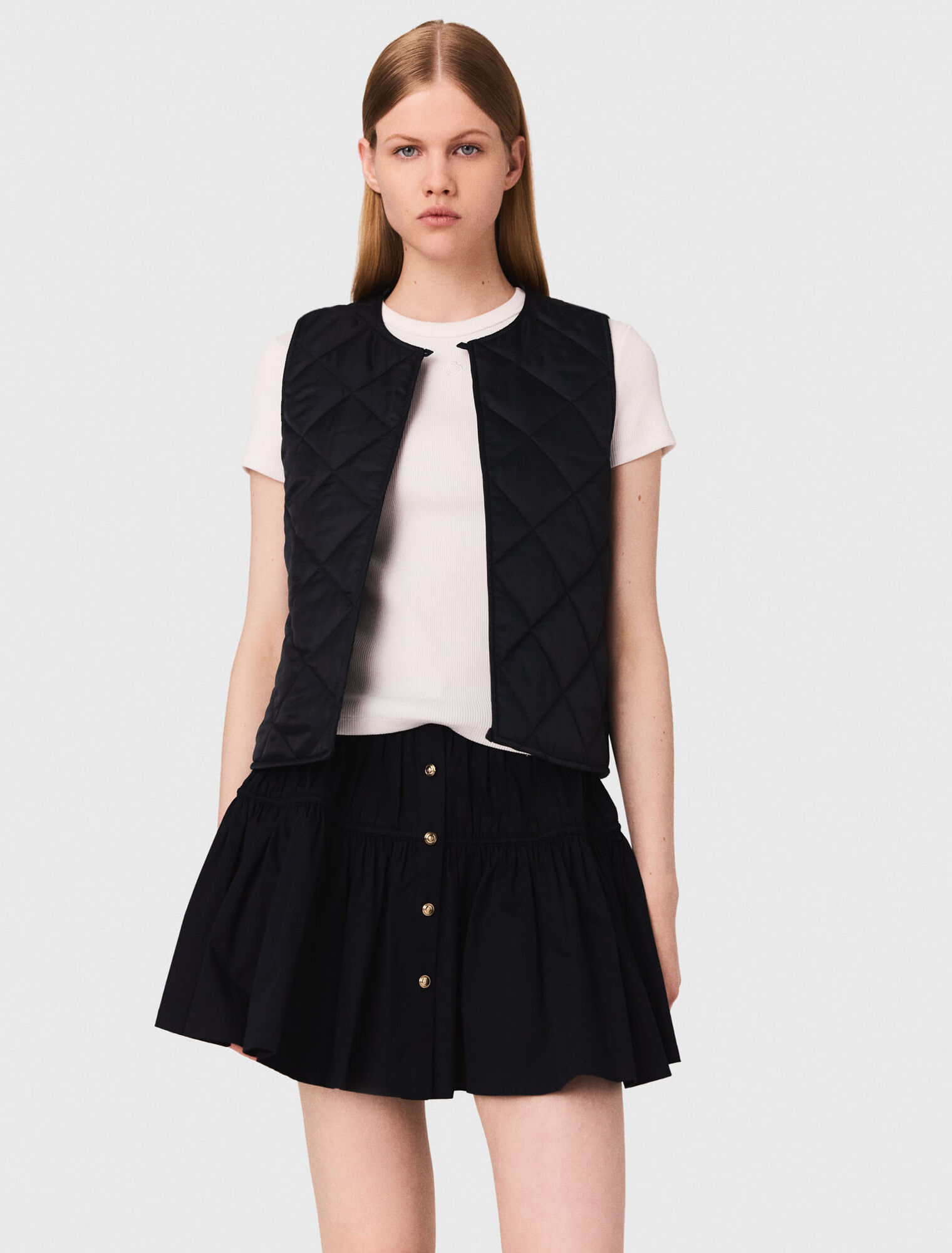 Chaqueta corta cuello terciopelo