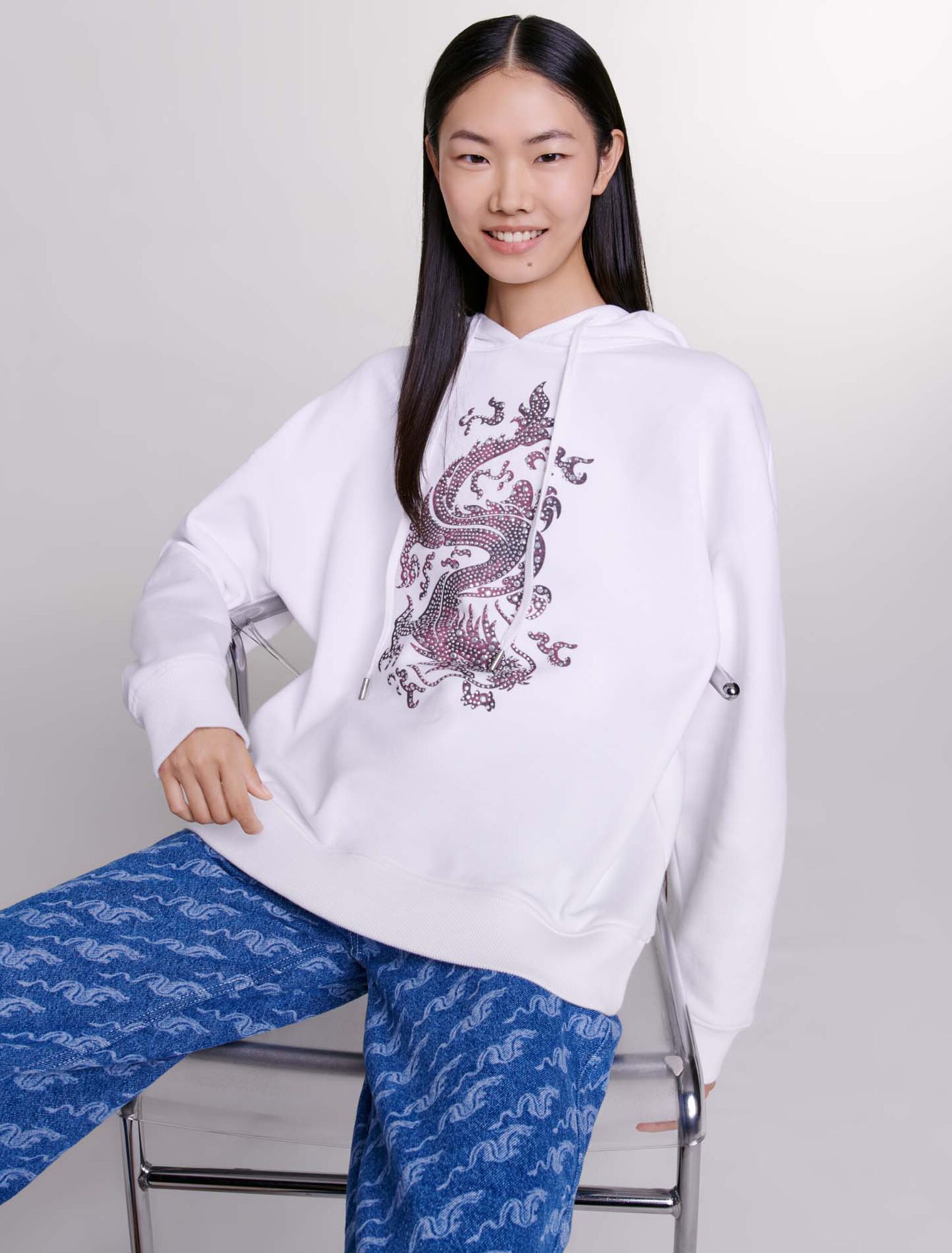 Sudadera oversize con strass
