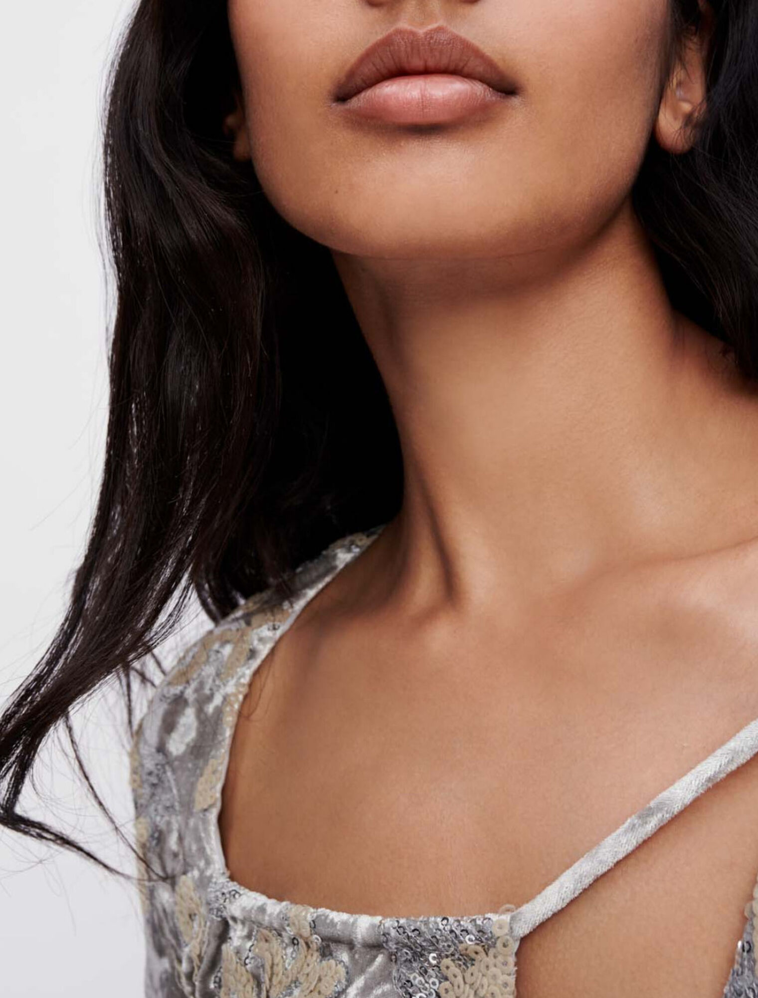 Vestido bordado con lentejuelas