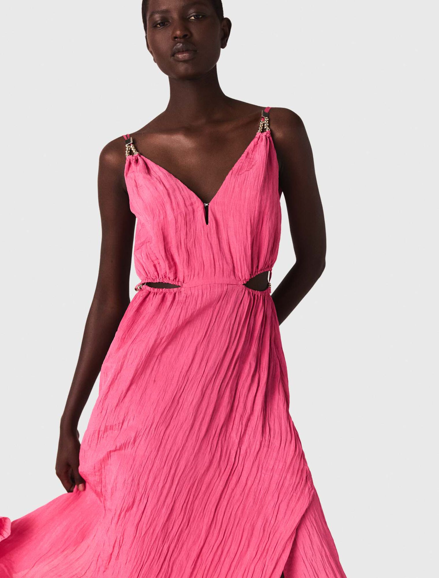 Vestido midi calado