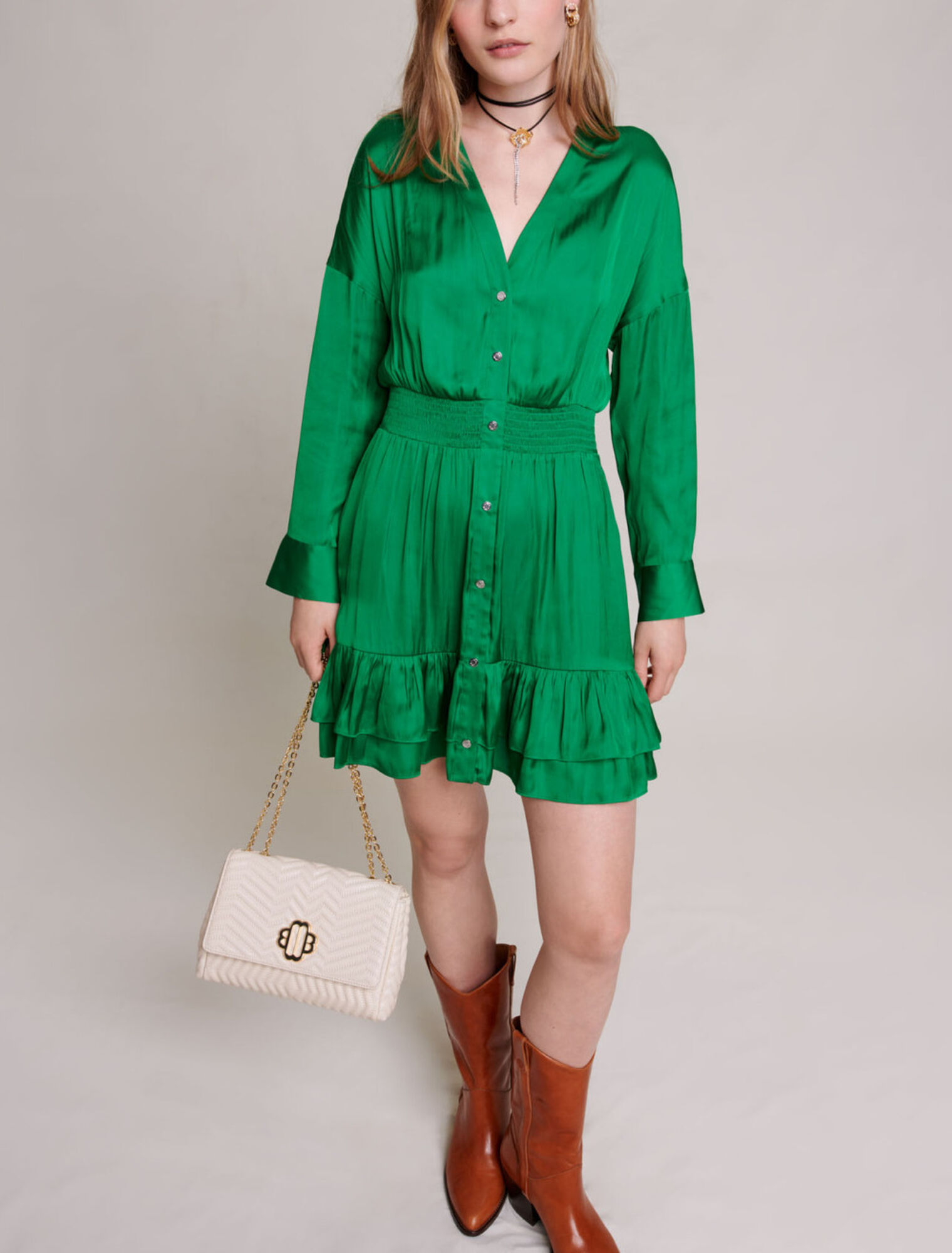 Vestido corto satinado