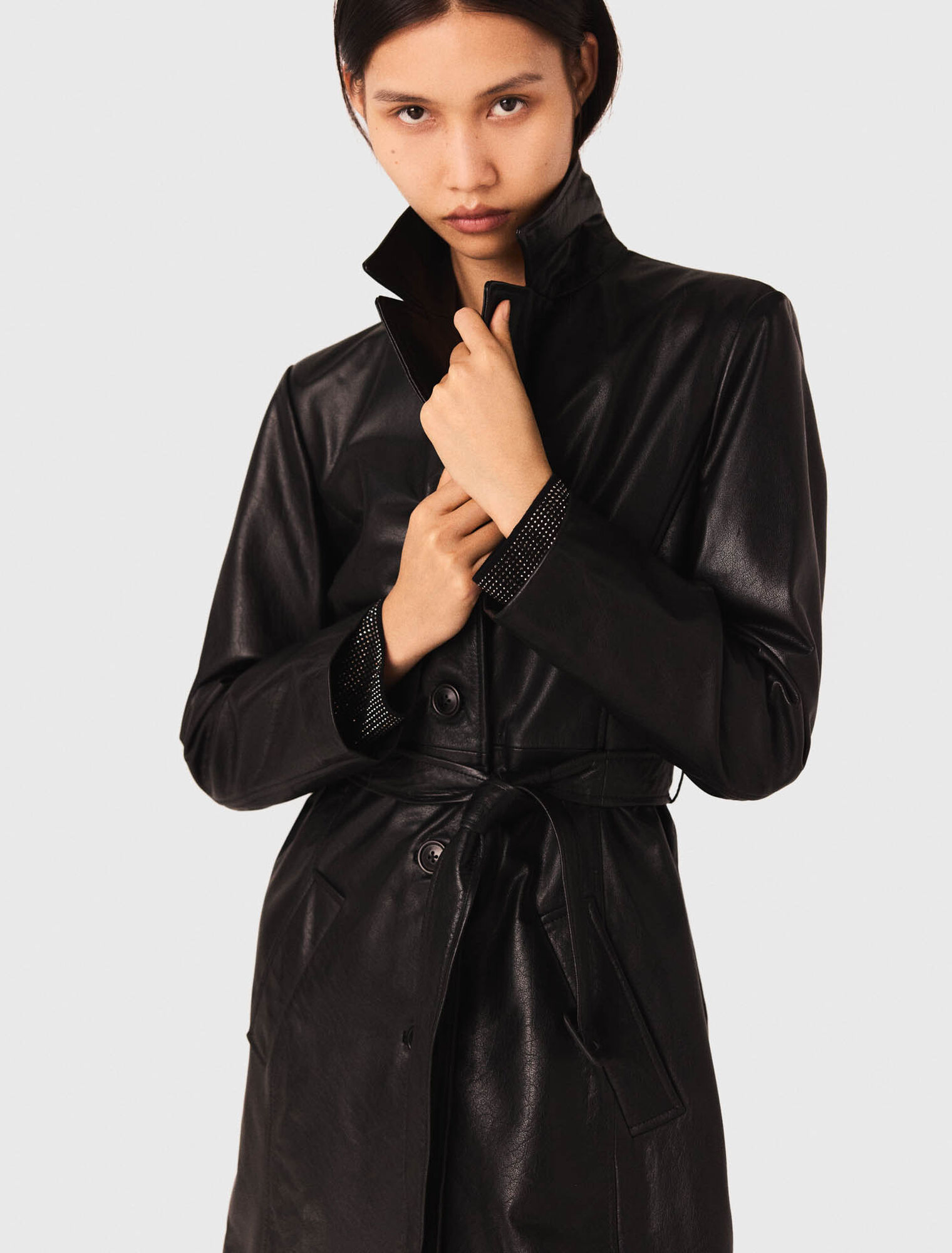 Gabardina larga de cuero