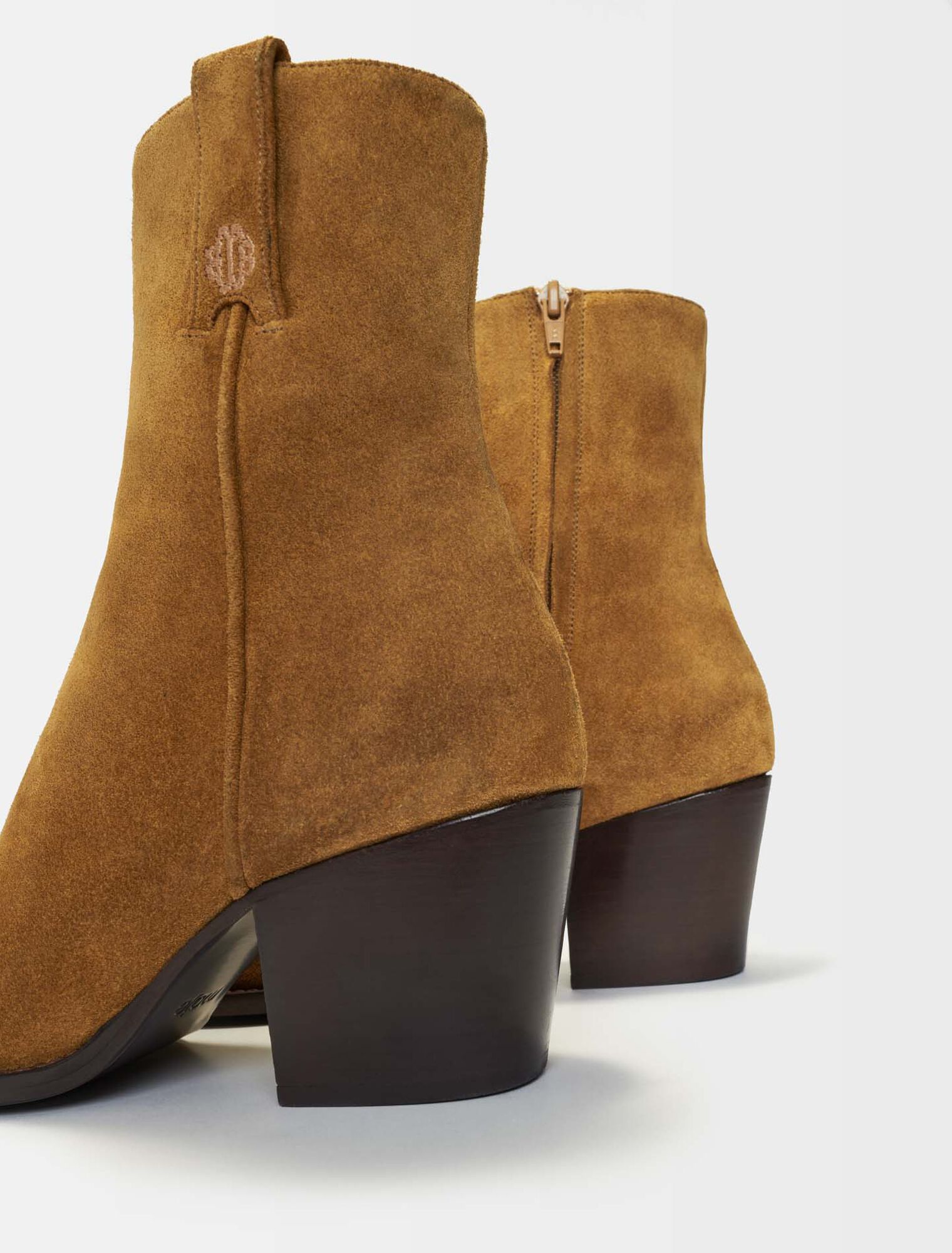 Botas de piel de ante camel