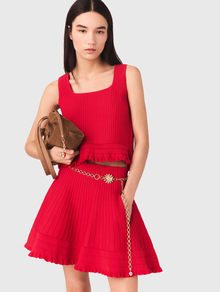 Top de punto con volantes