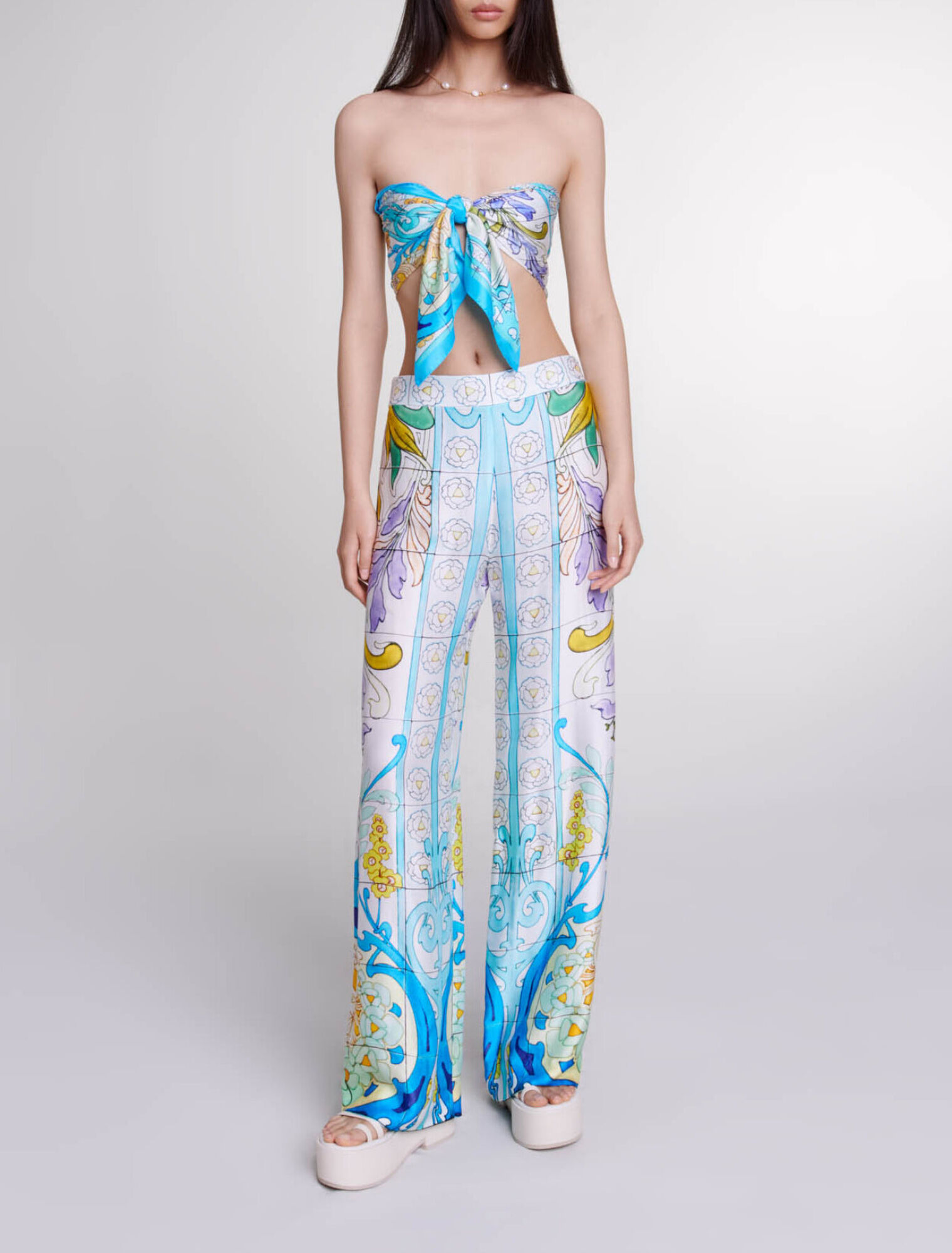 Pantalón satinado estampado