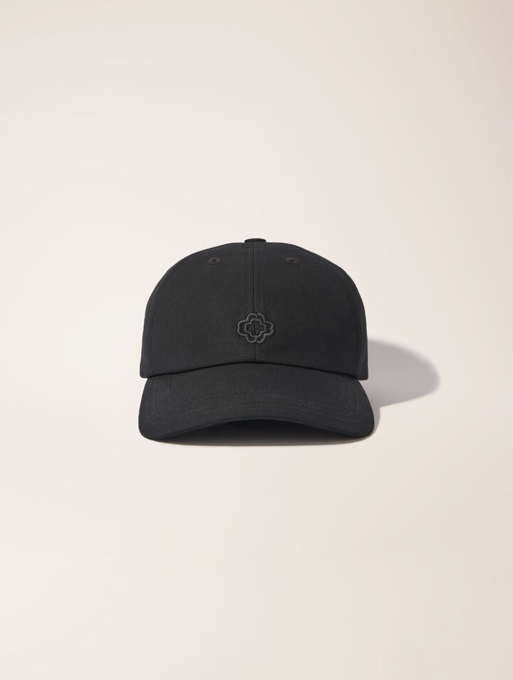 Gorra de algodón con hebilla dorada