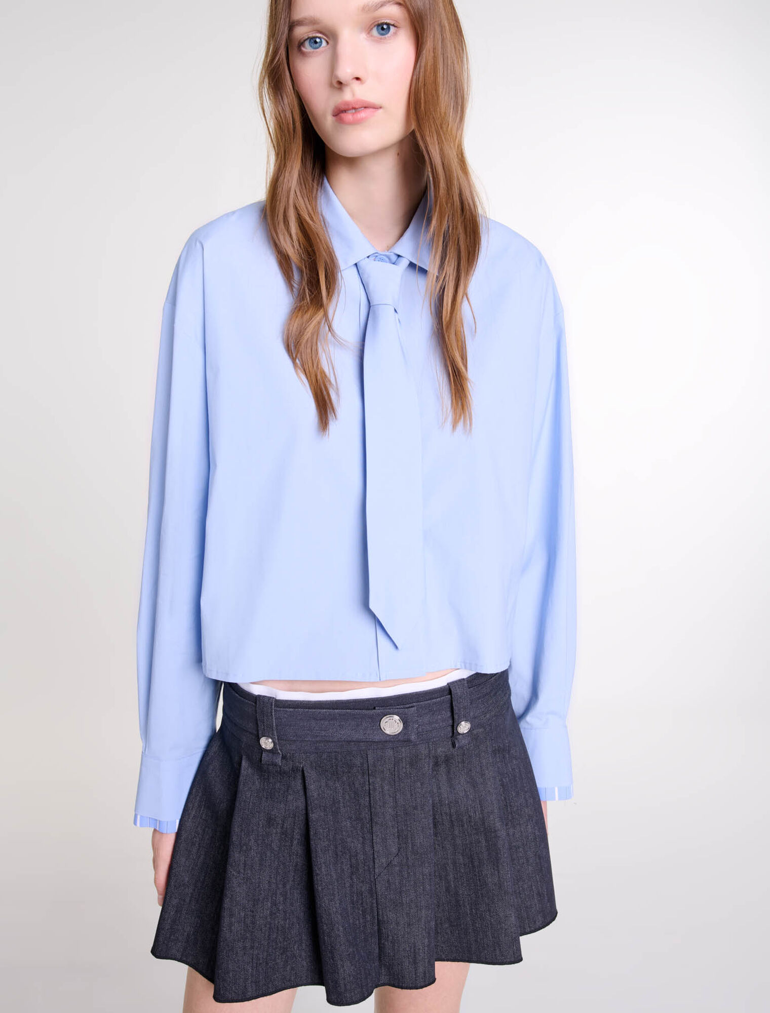Minifalda negra efecto denim