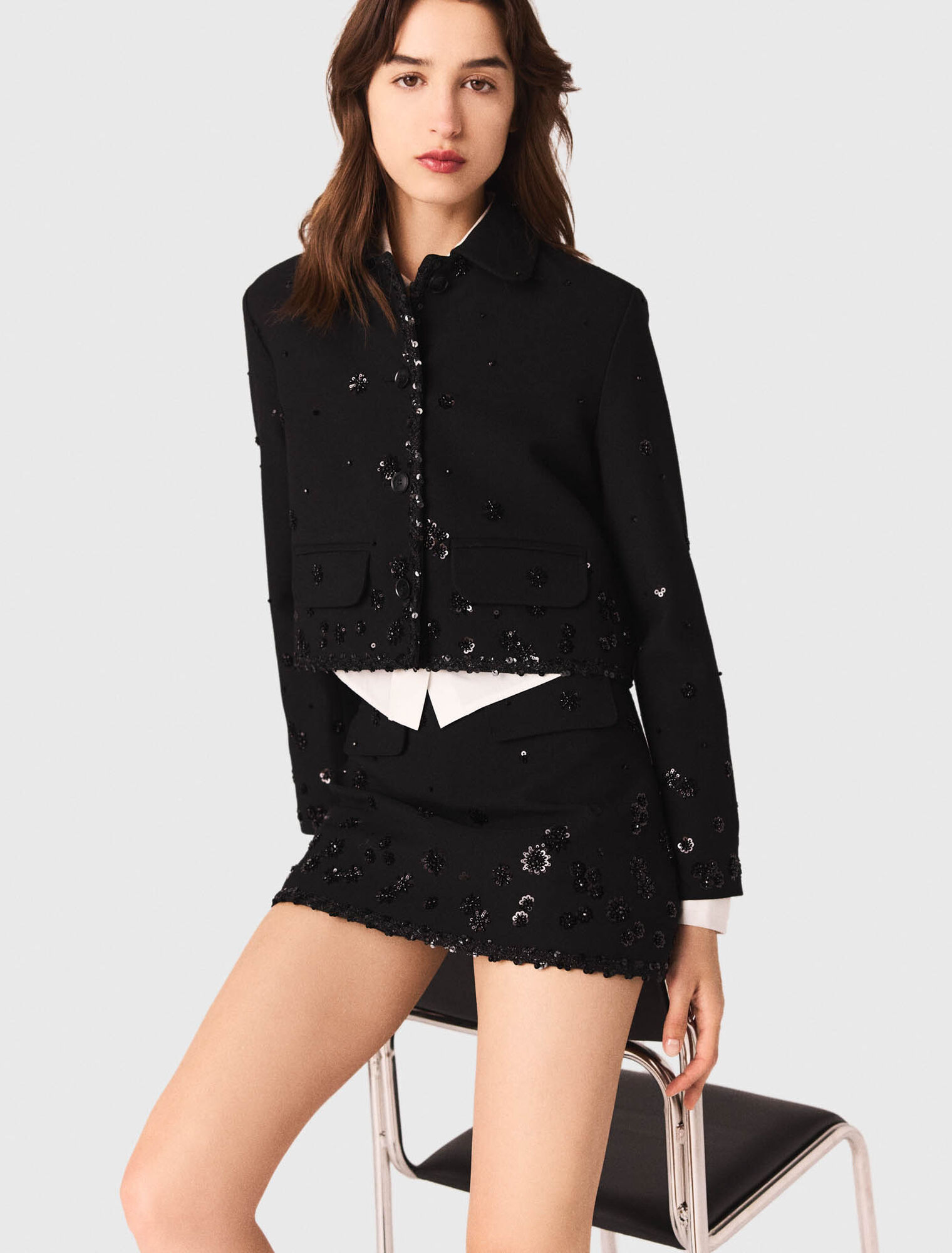Chaqueta corta bordada