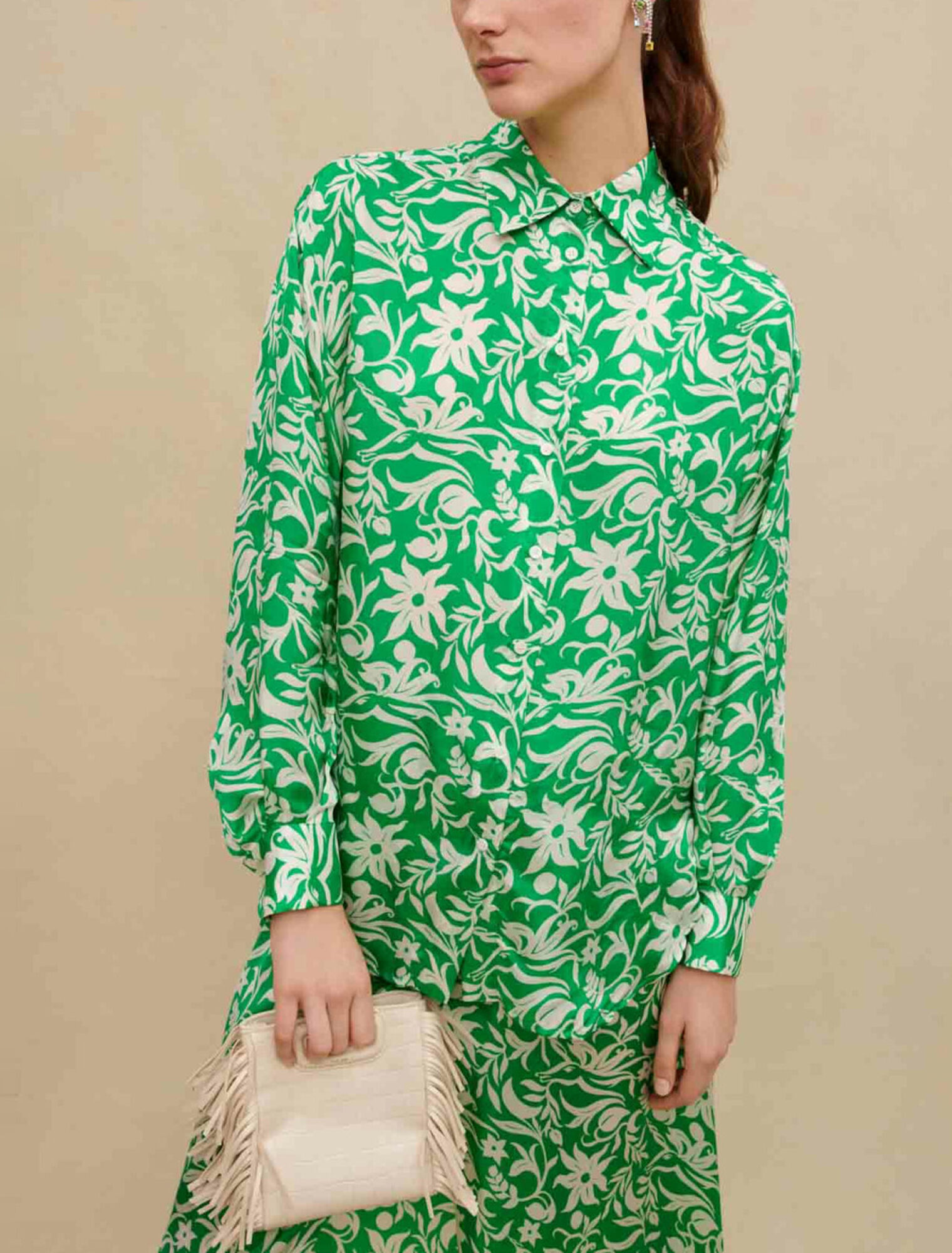 Camisa satinada estampada