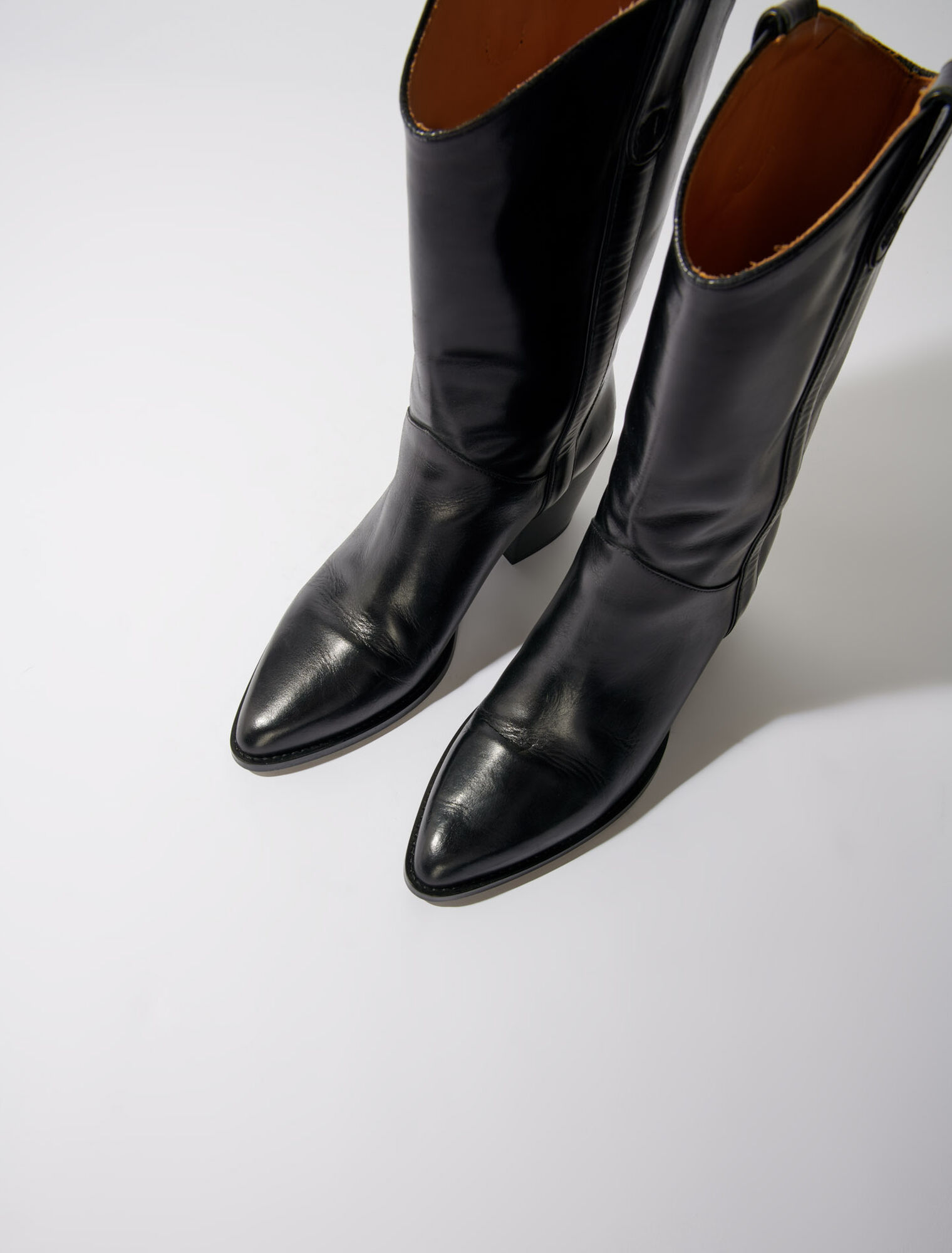 Botas de piel con tacón