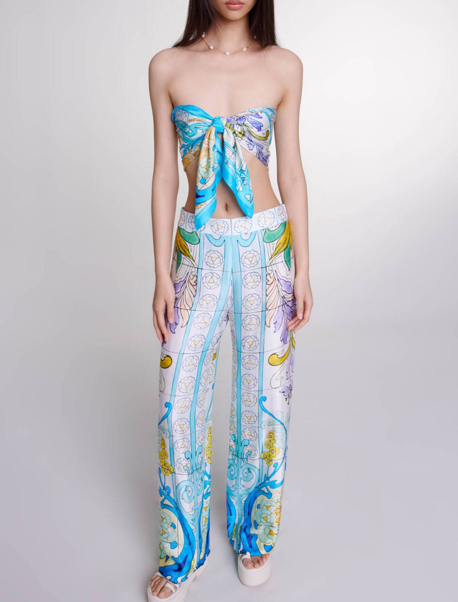 Pantalón satinado estampado