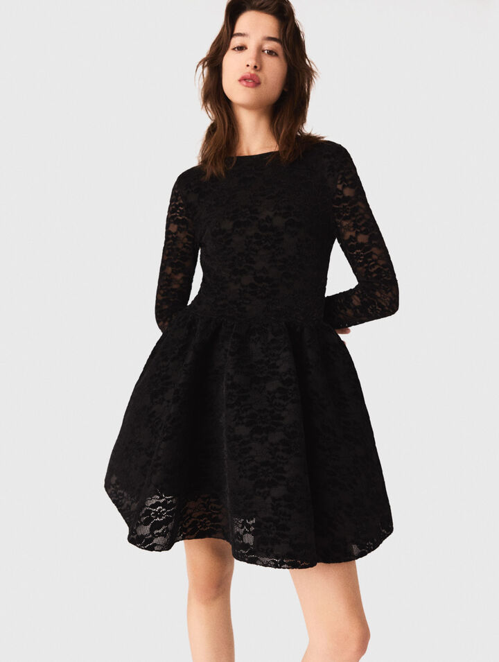 Vestido largo acampanado de terciopelo