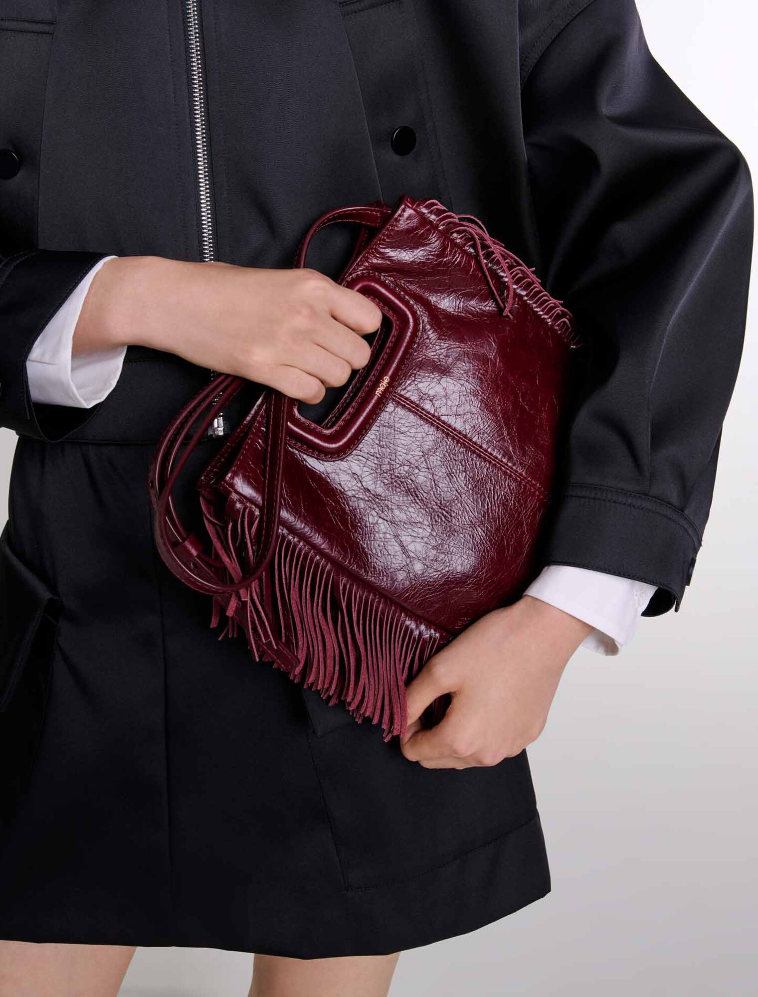 Bolso M de cuero agrietado