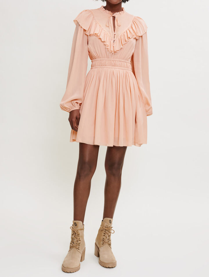 Vestido corto con volantes