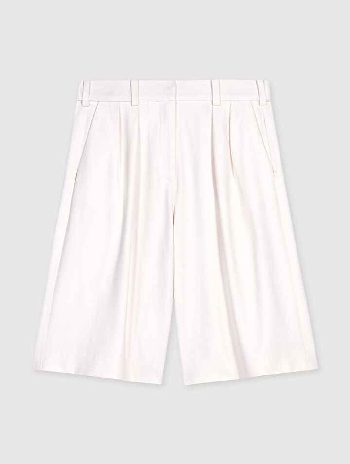 Bermuda con pliegues