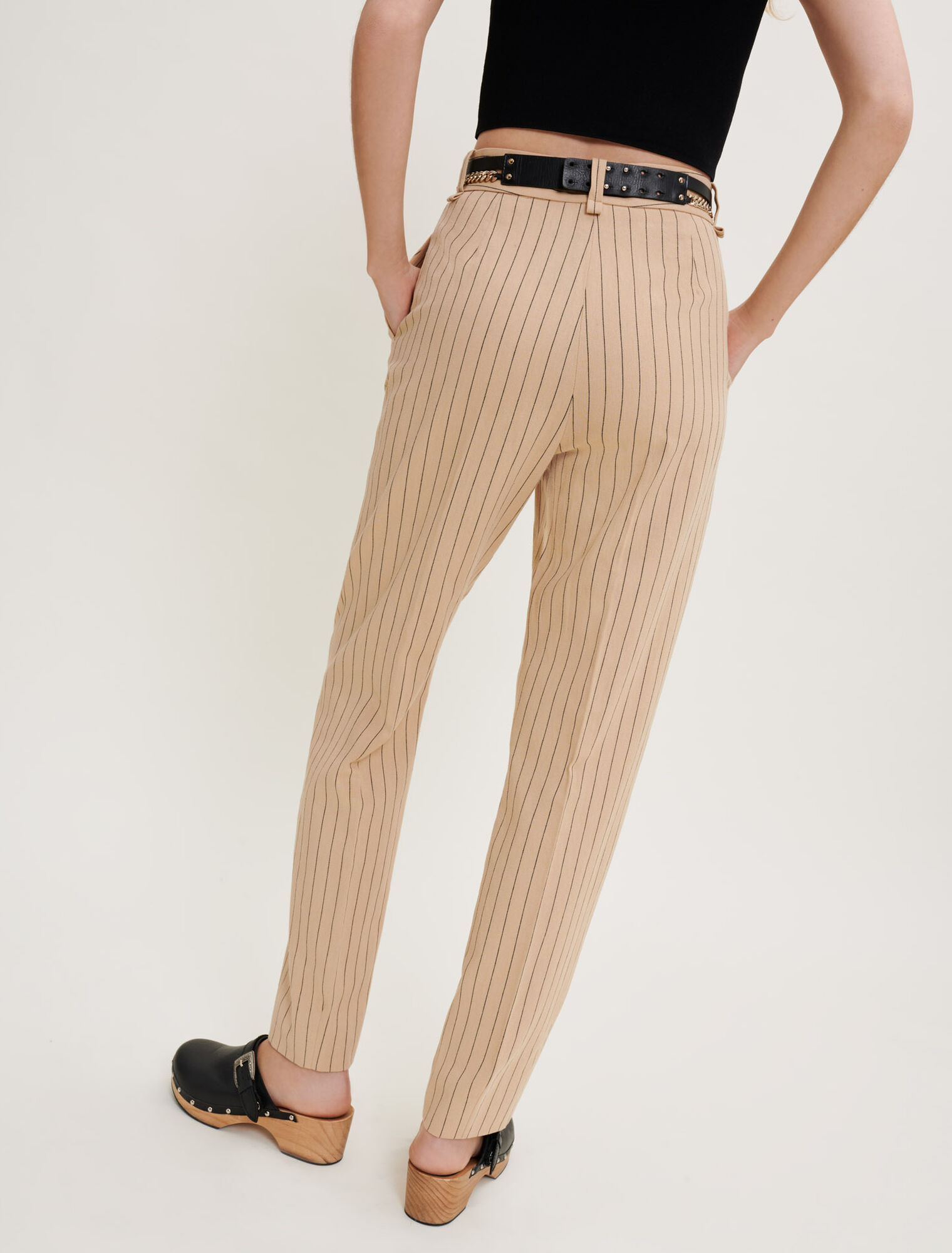 Pantalones de rayas ajustados