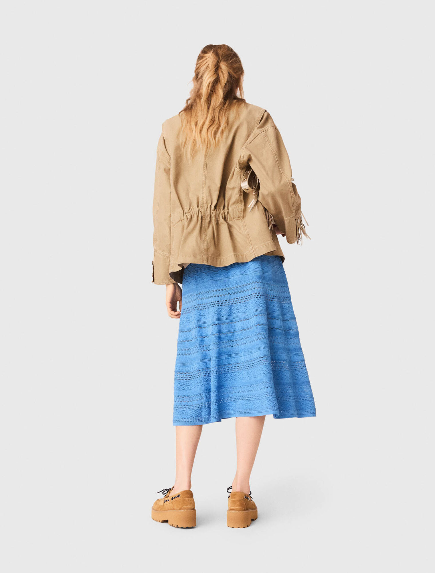 Chaqueta denim con espalda plisada