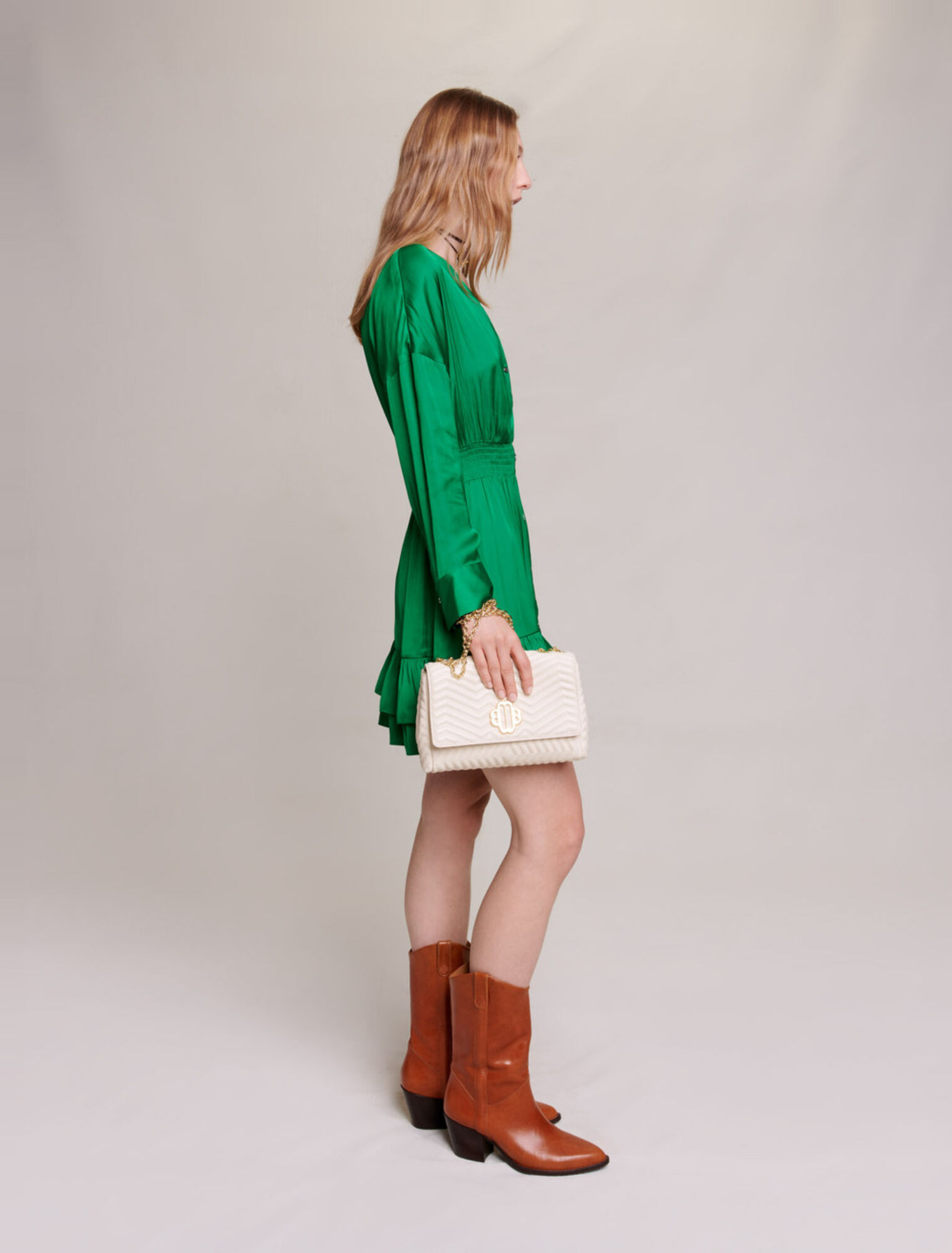 Vestido corto satinado