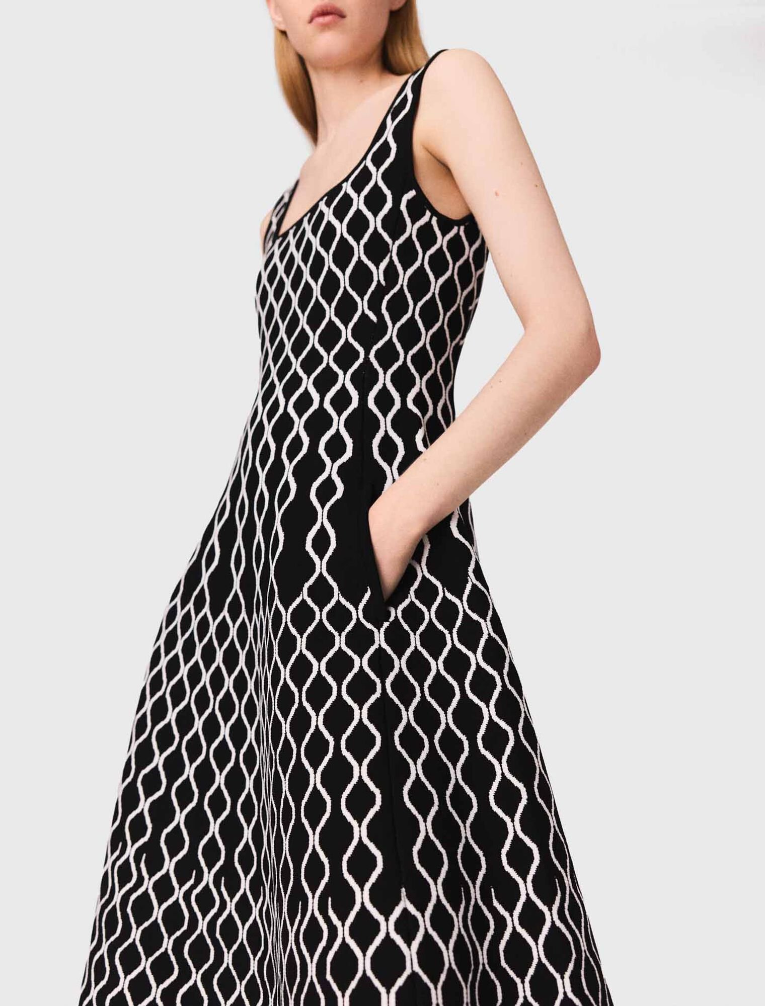 Vestido midi de punto jacquard