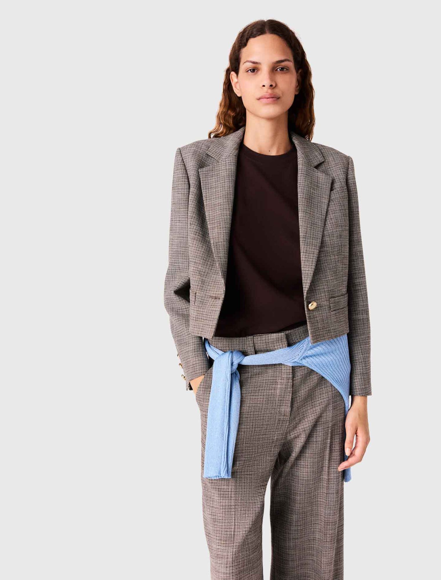 Chaqueta de traje corta a cuadros