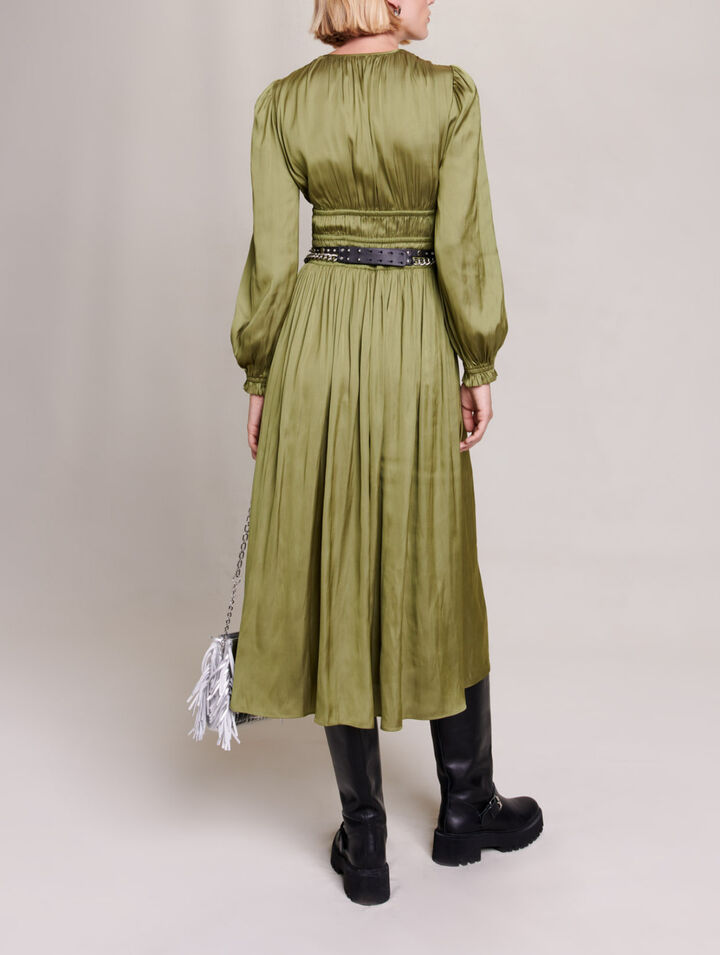 Vestido semi satinado con volantes