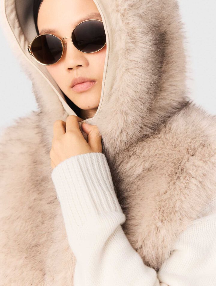 Cazadora corta de piel sintética