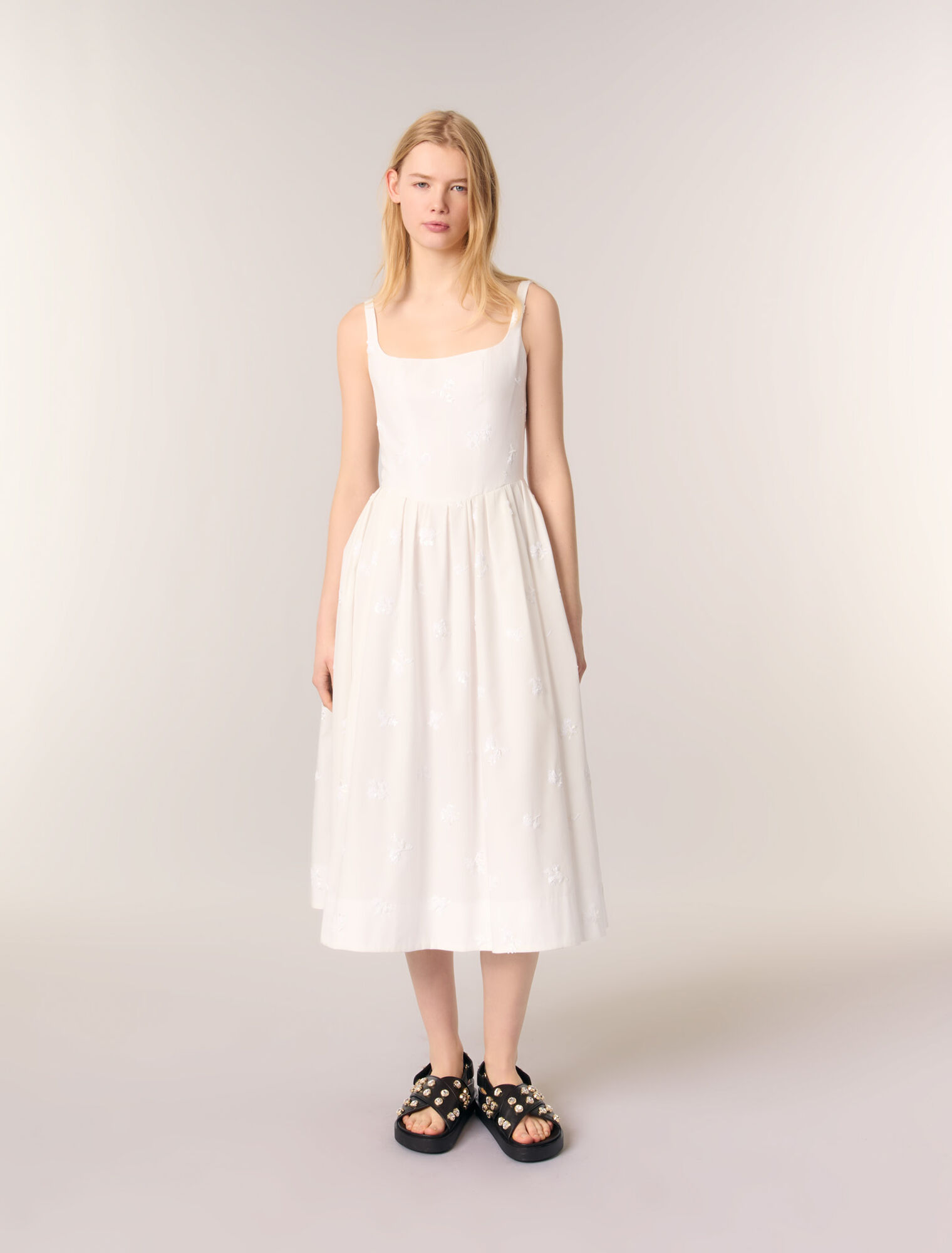 Vestido midi de algodón bordado