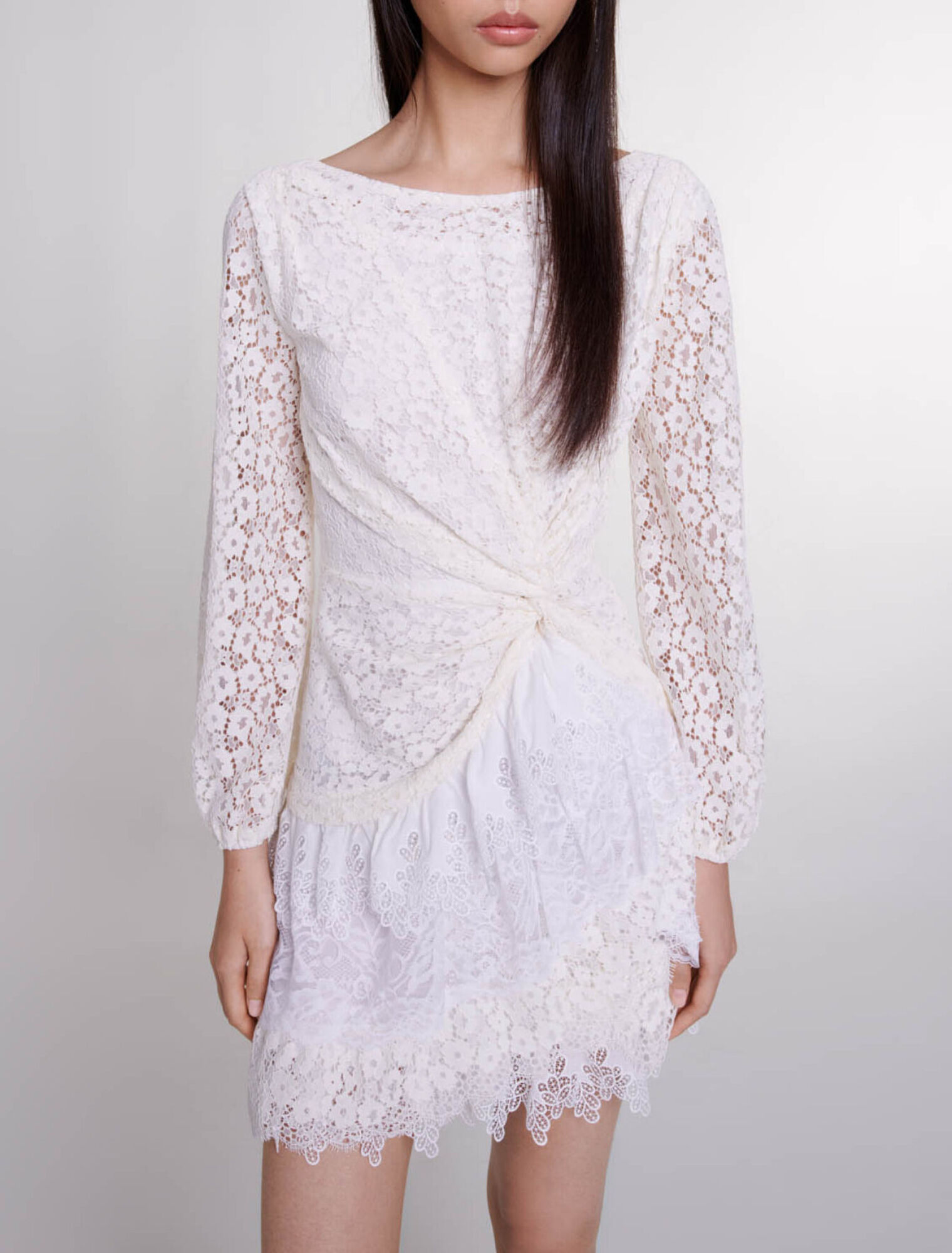 Vestido drapeado de encaje