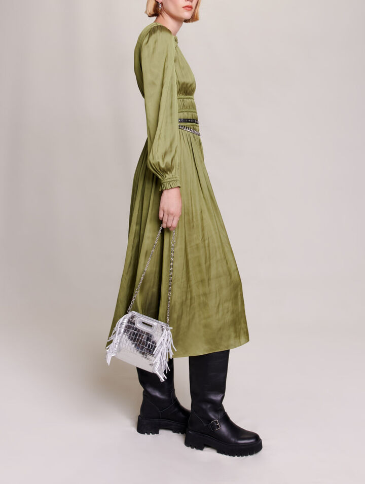 Vestido semi satinado con volantes