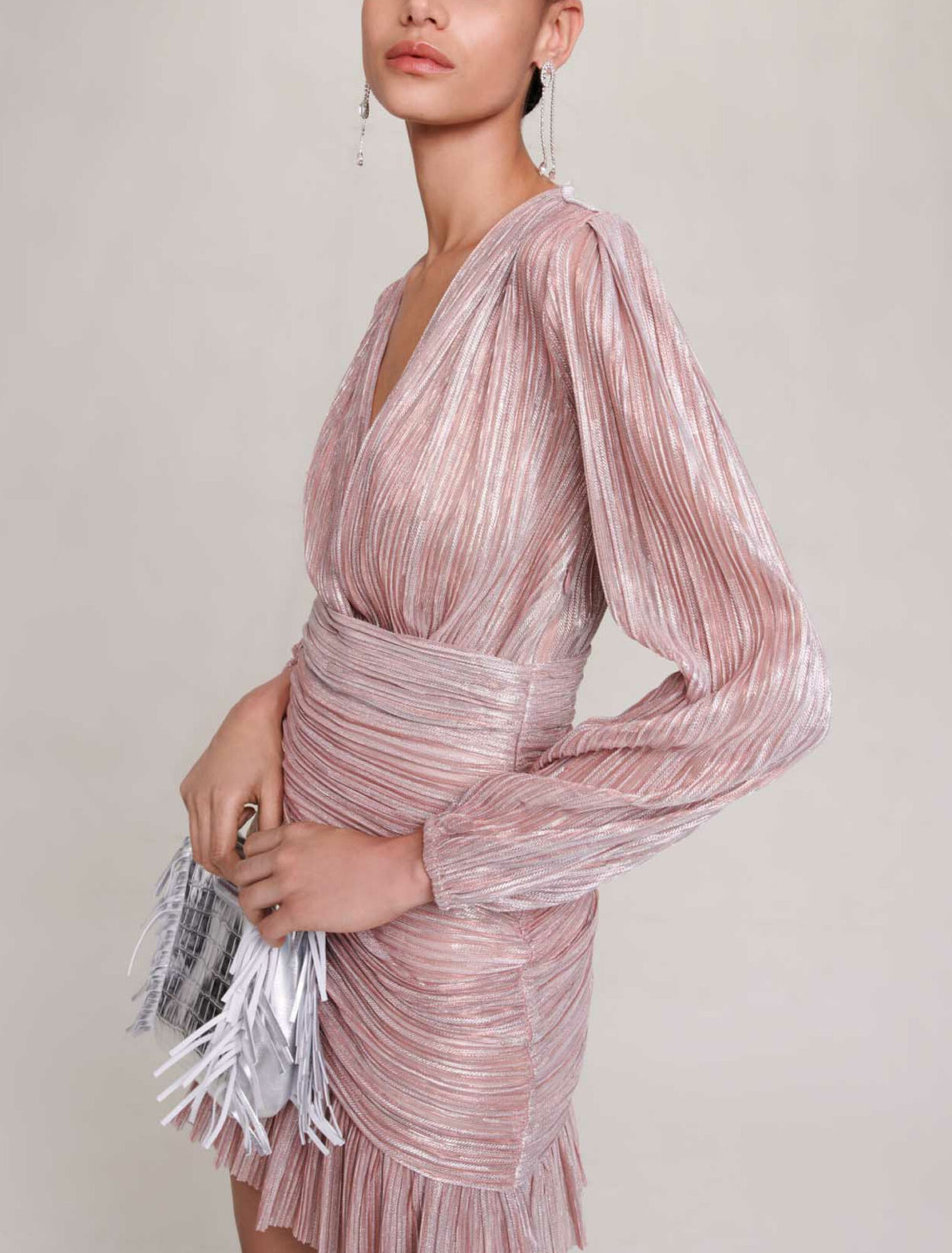 Vestido plisado de fibras metalizadas