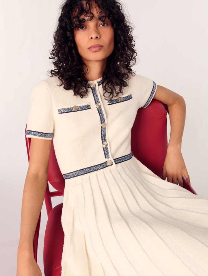 Vestido corto de punto plisado