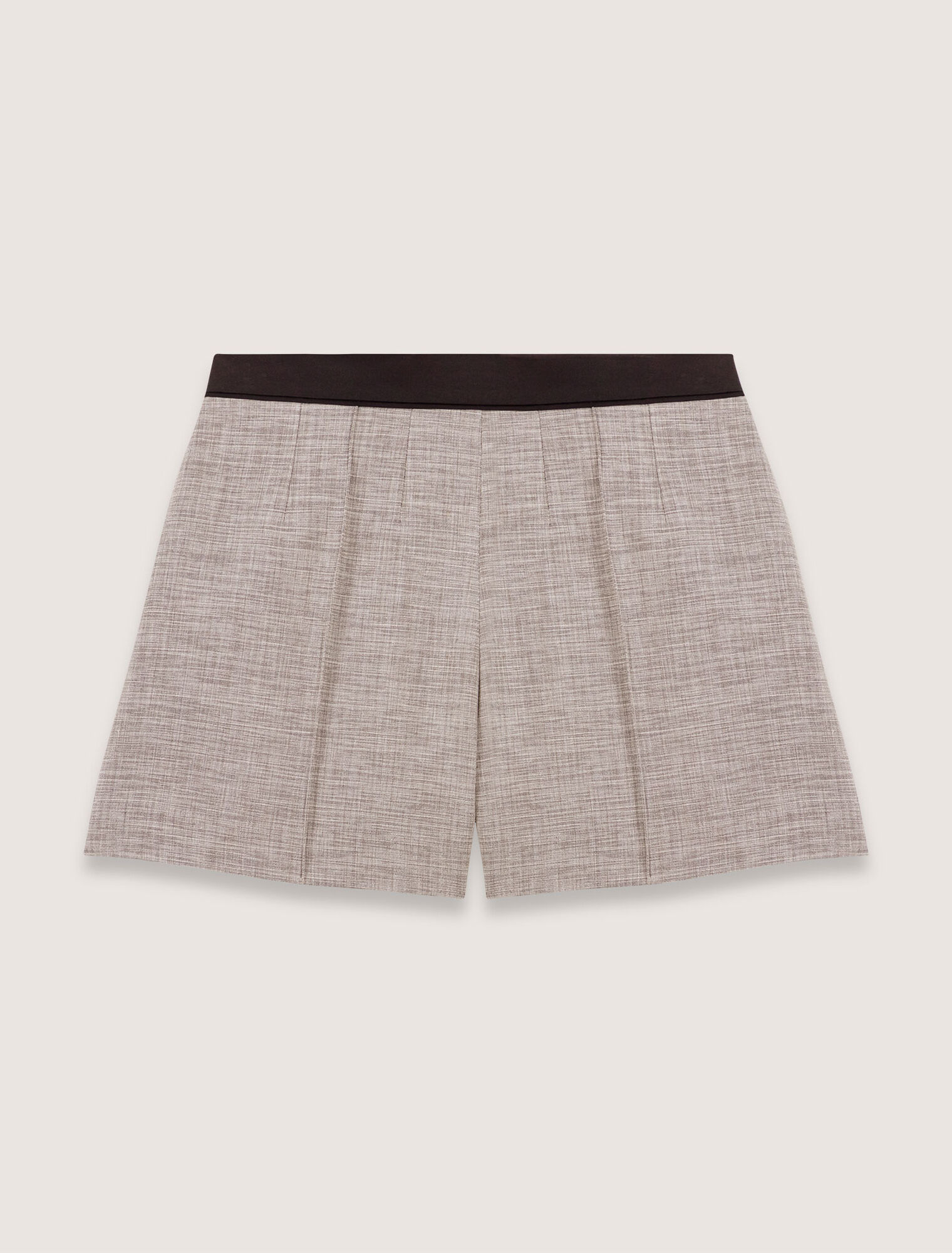 Short estilo sastre con pinzas