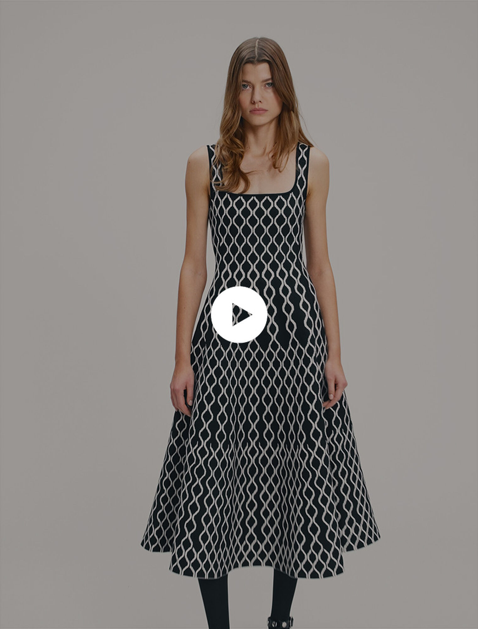 Vestido midi de punto jacquard