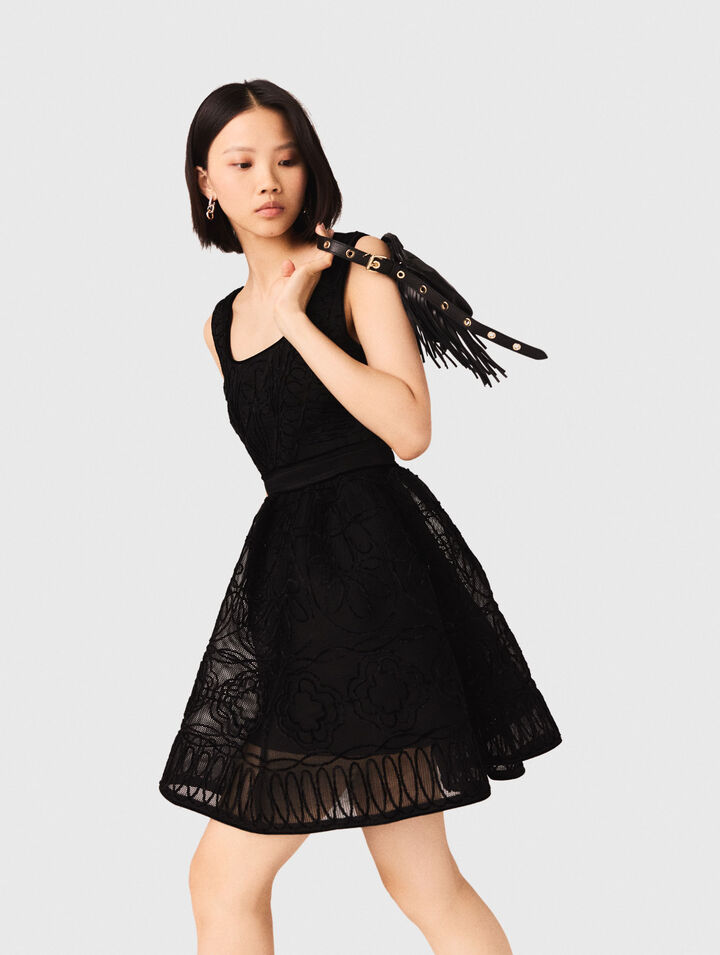 Vestido corto punto basket bordado