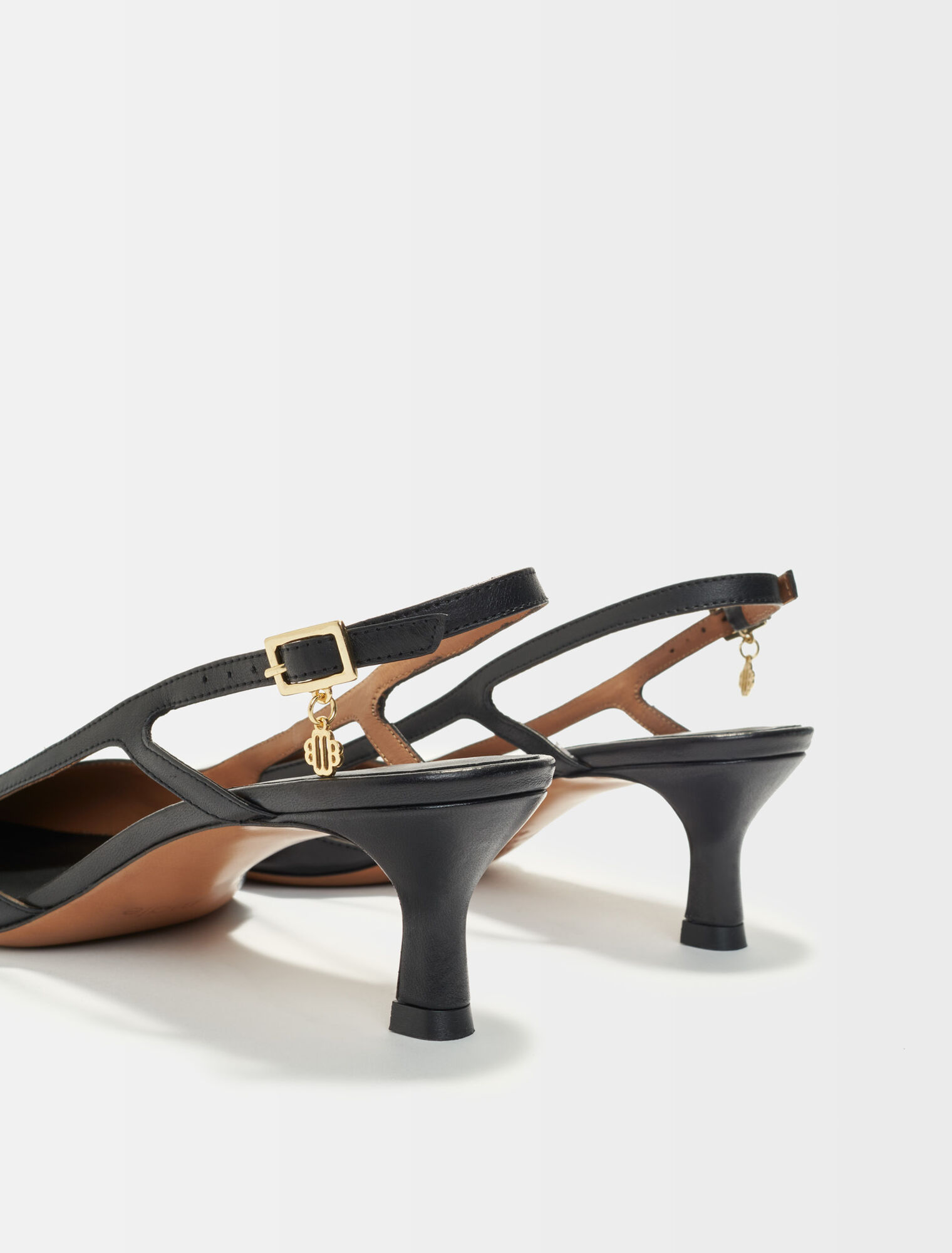 Zapatos tacón punta correas ajustables