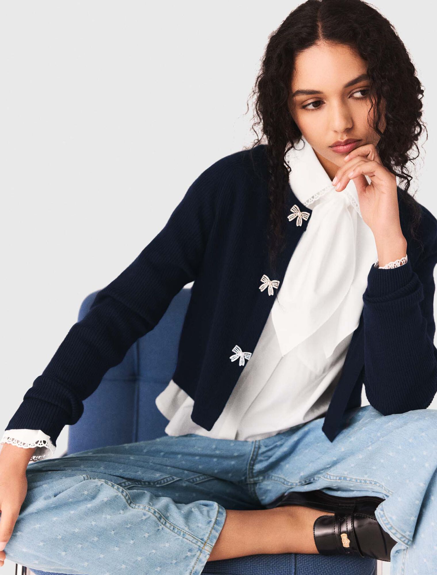 C&aacute;rdigan con botones lazo joya