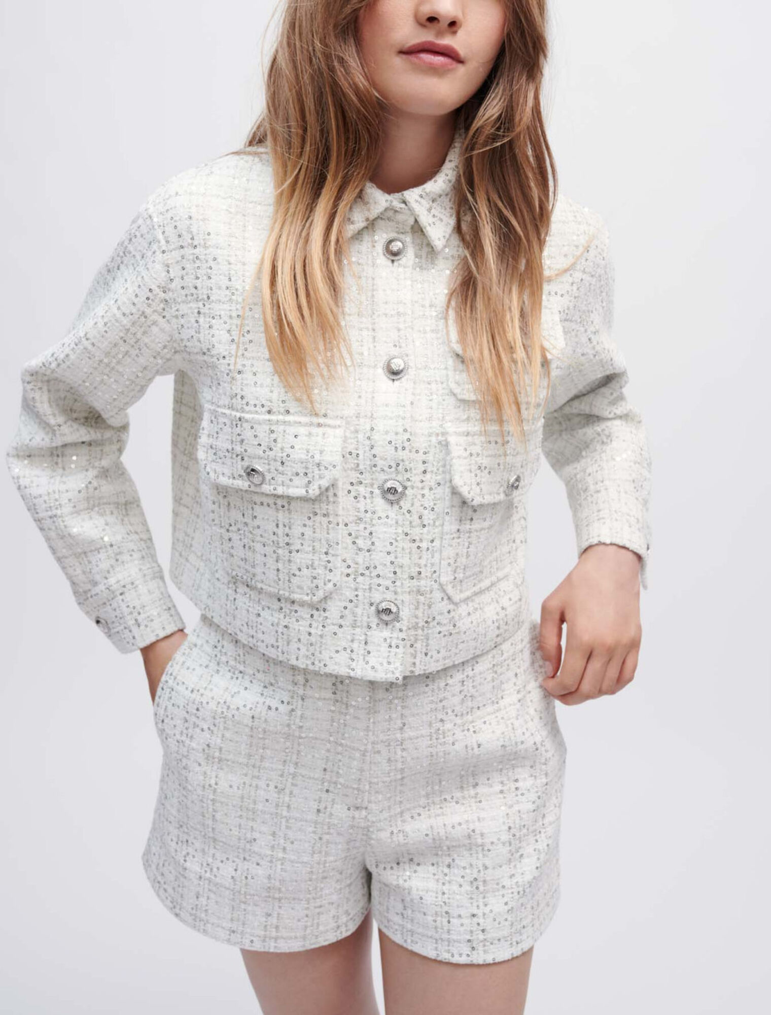 Bermuda de tweed crudo con lentejuelas