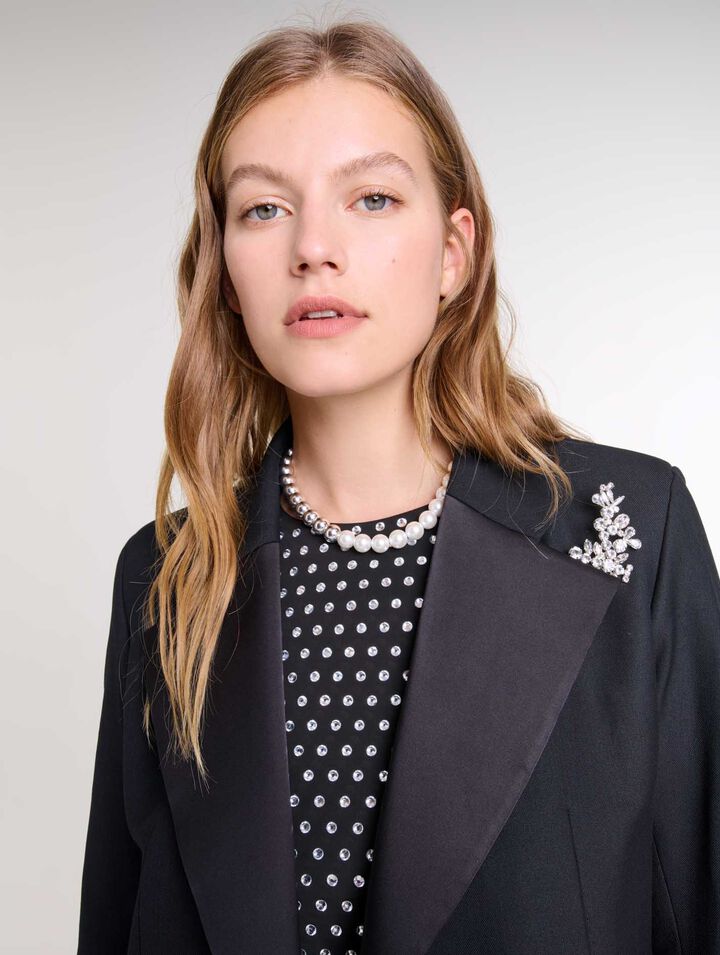 Chaqueta de traje con pasador