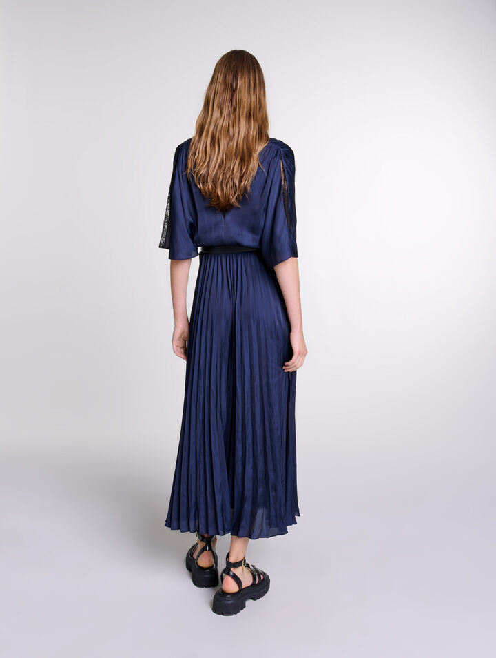 Vestido largo plisado con encaje