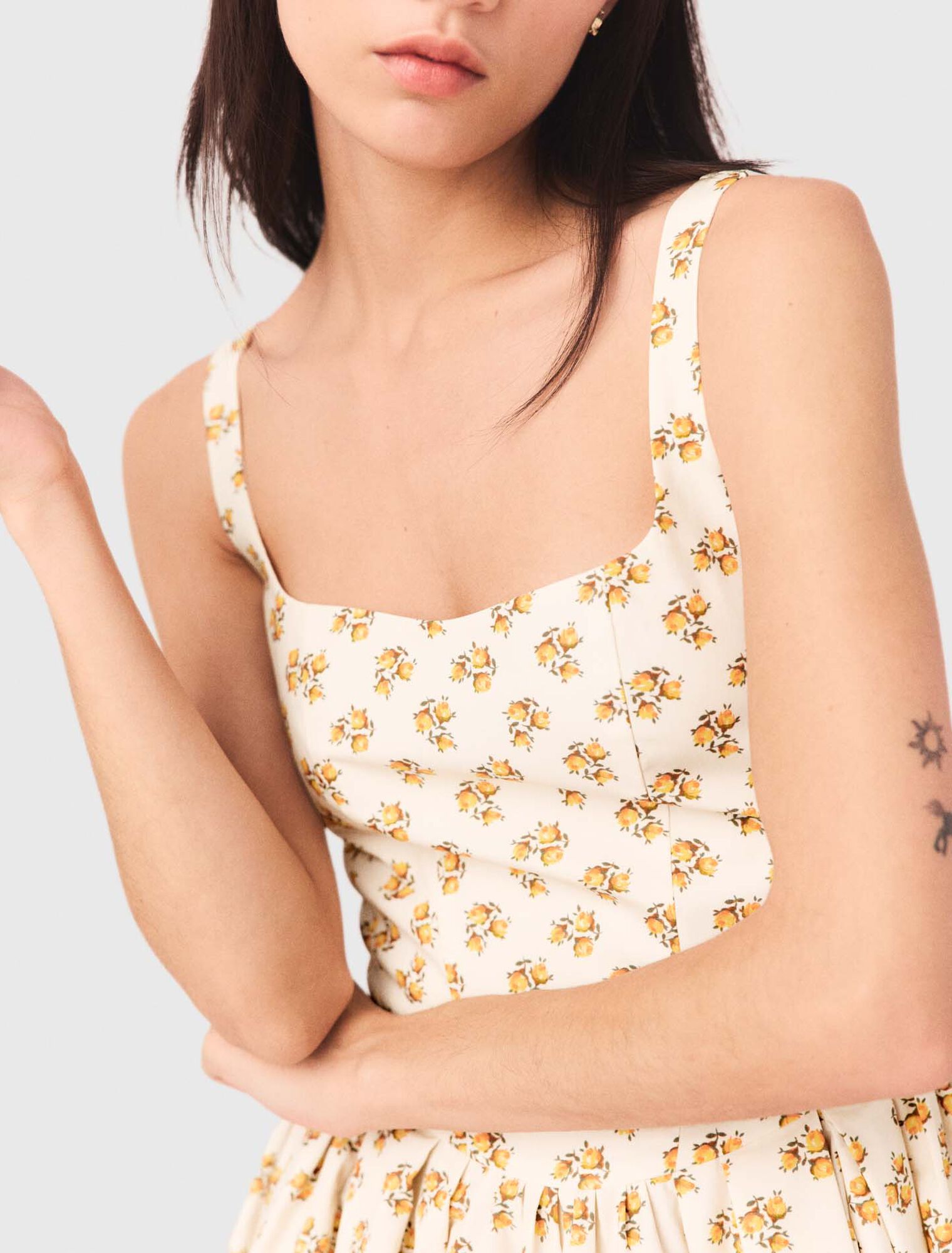 Vestido corto acampanado estampado