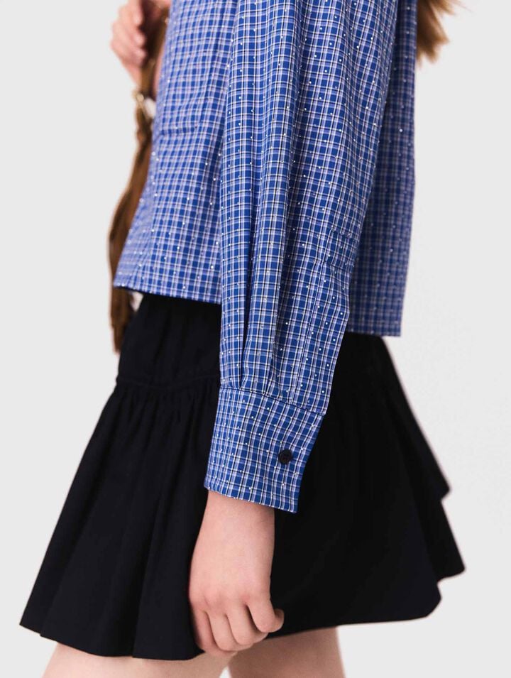 Camisa con strass y cuello extraíble